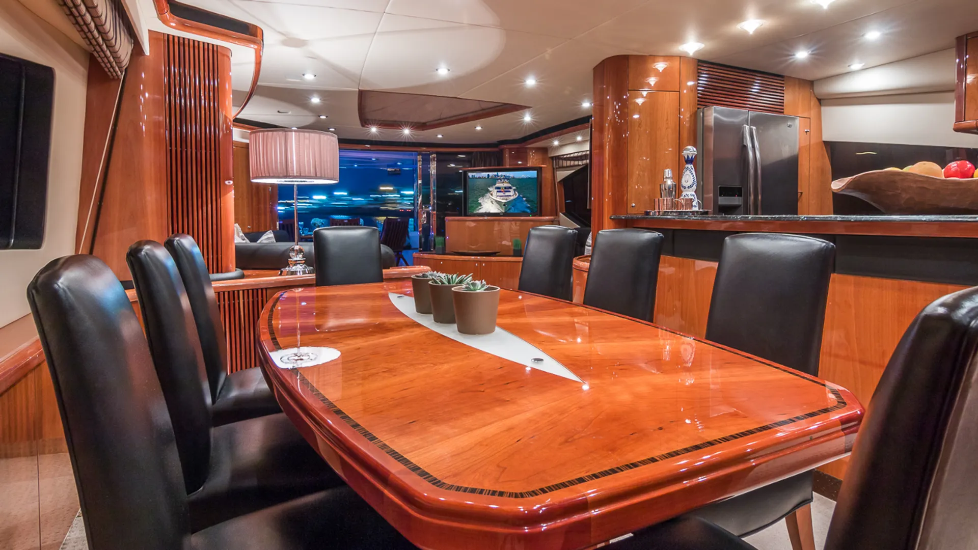 Sunseeker Manhattan in Miami Beach, FL — photo 6