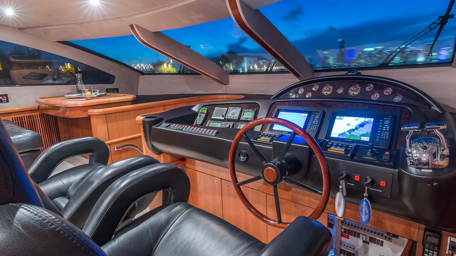 Sunseeker Manhattan in Miami Beach, FL — photo 7