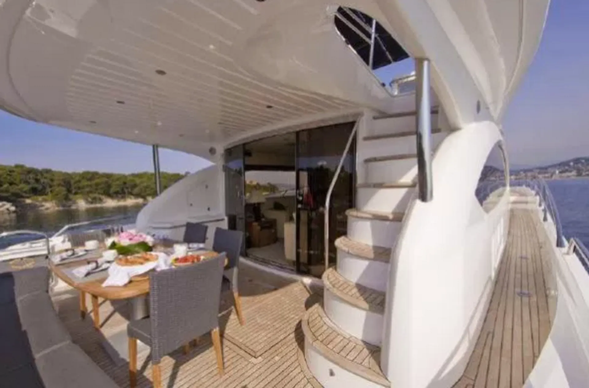 Sunseeker Manhattan in Road Town, Tortola — photo 5