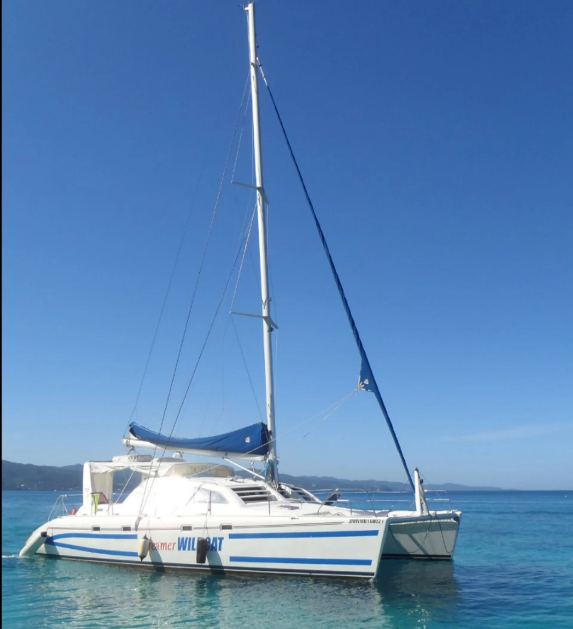 Robertson And Caine 4300 in Montego Bay, St. James Parish — photo 5