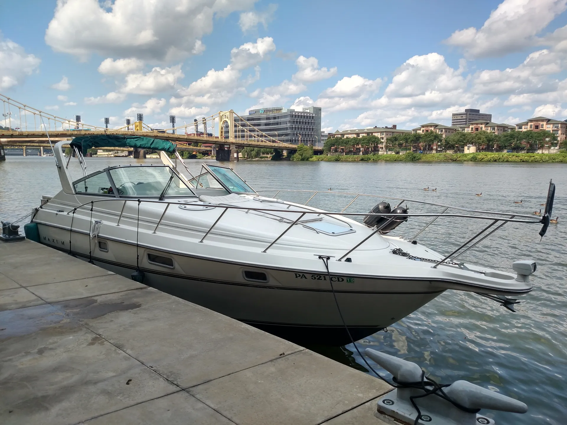 35’ Maxim cruiser yacht