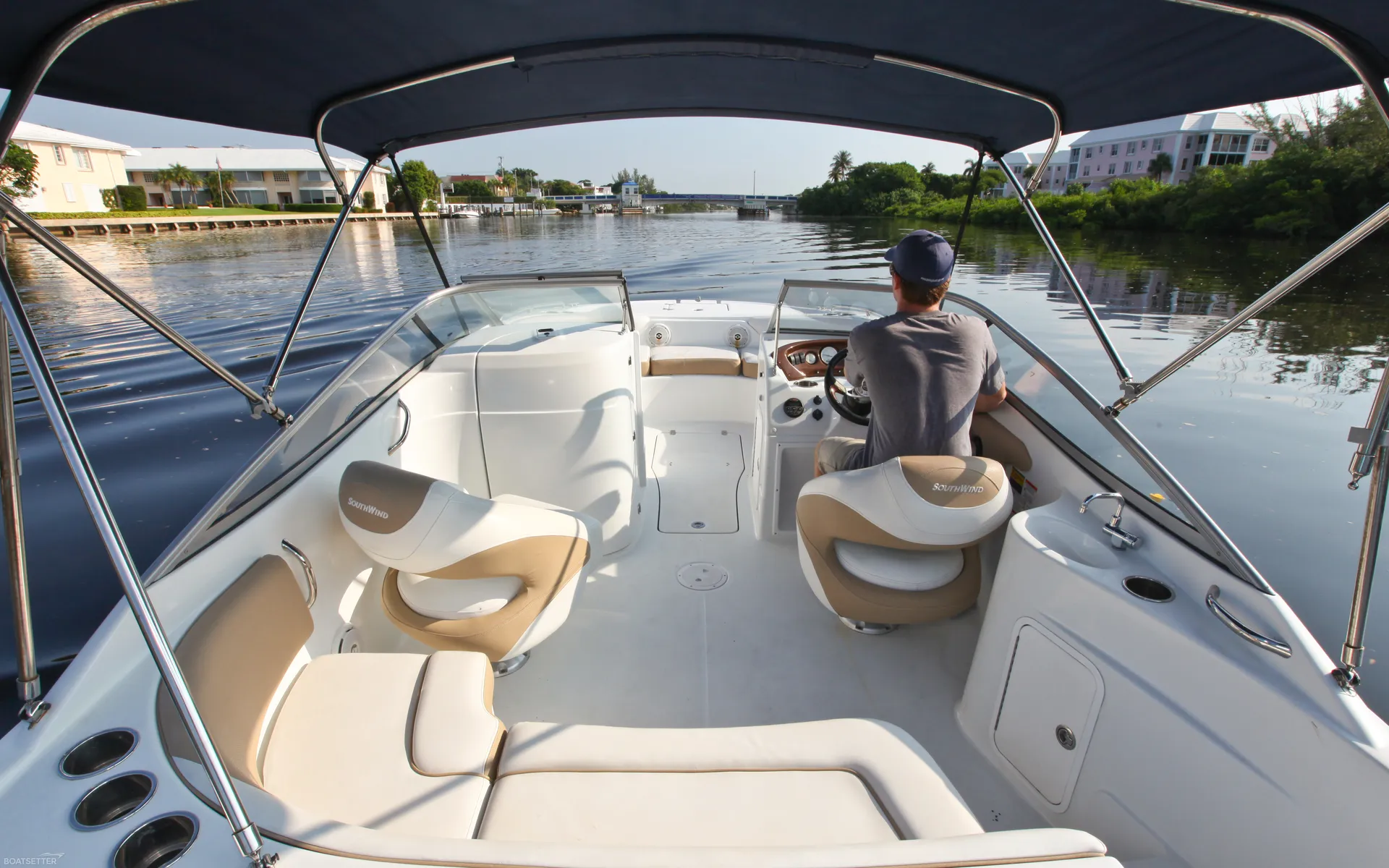 Southwind 212 Sport Deck in Hypoluxo, FL — photo 3