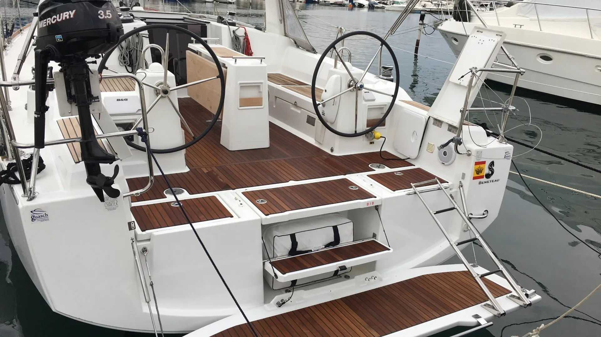 Beneteau Oceanis 38.1 in Barcelona, CT — photo 2