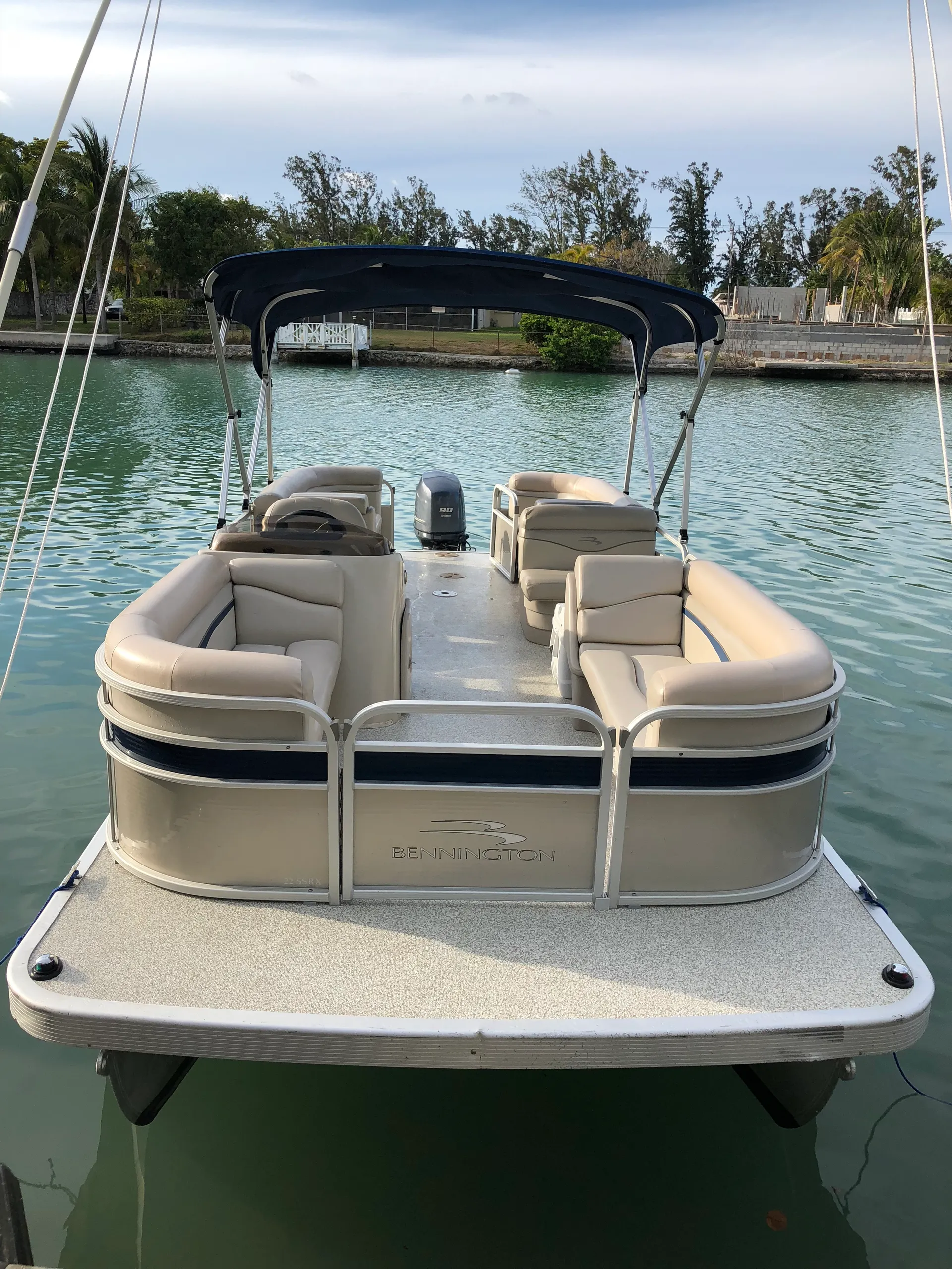 Bennington Marine 22SSX in Hollywood, FL — photo 2