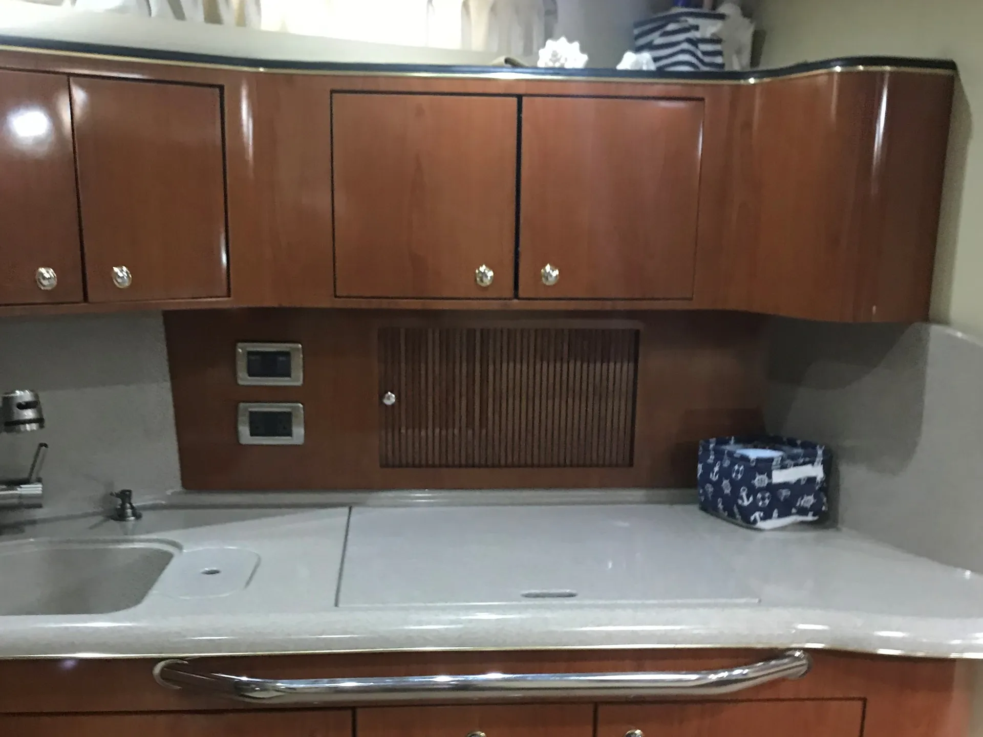 Cruise Fort Lauderdale in Style: Charter This Stunning 45' Sea Ray 