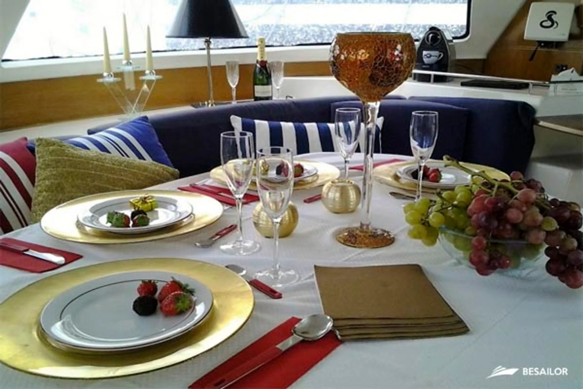 Fountaine Pajot Lavezzi 40 in Marsh Harbour, Central Abaco — photo 10