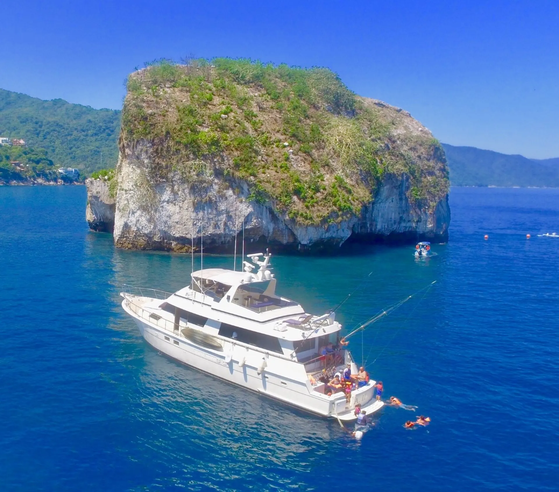 Yacht Aurora, the perfect day on the water!