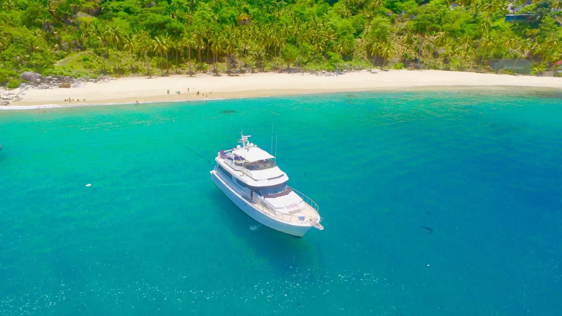 Yacht Aurora, the perfect day on the water!