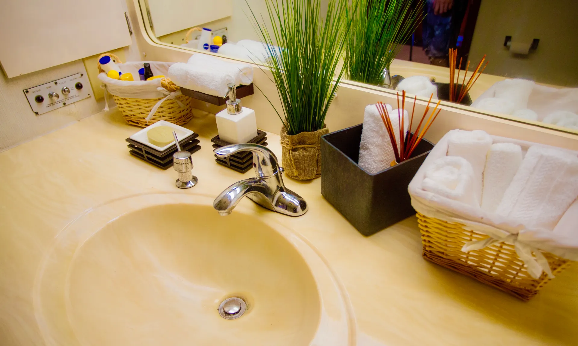 Yacht Aurora, the perfect day on the water!