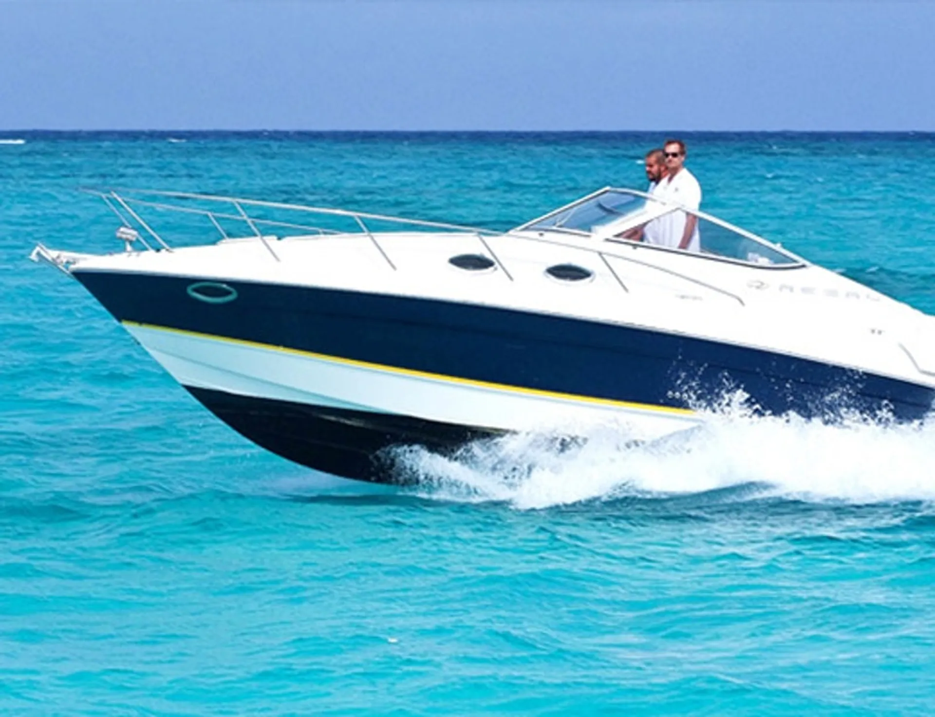 Regal 32 Express in George Town, George Town — photo 5