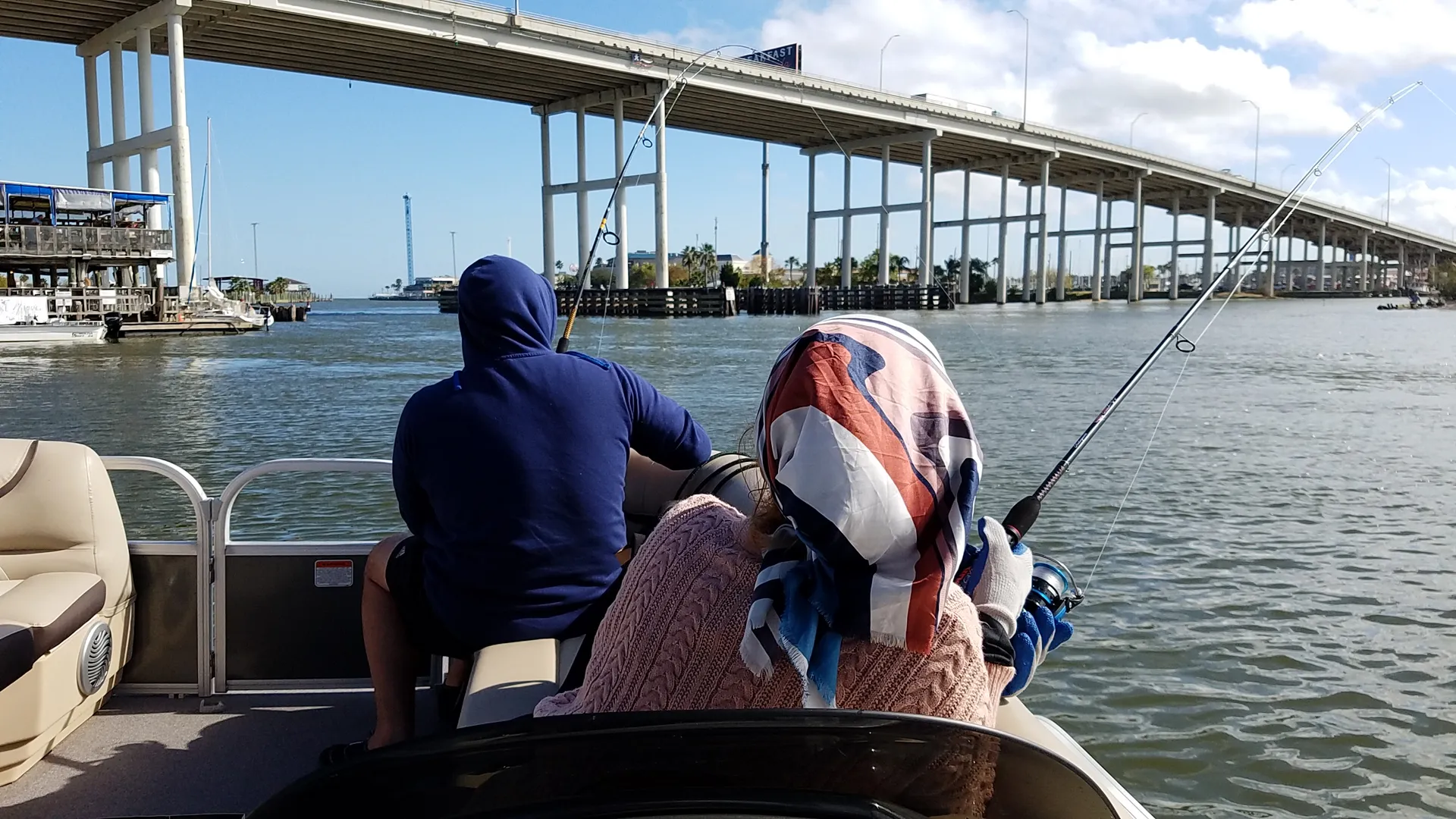 Luxury Comfortable Pontoon 