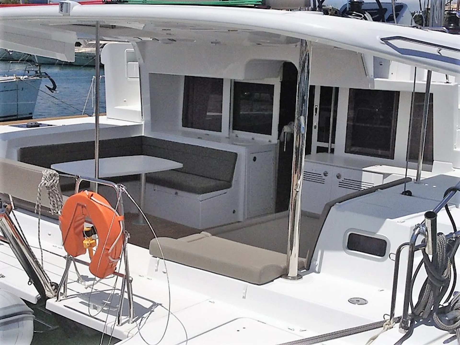 Lagoon Boats 450 Owner Version in Pireas, null — photo 3