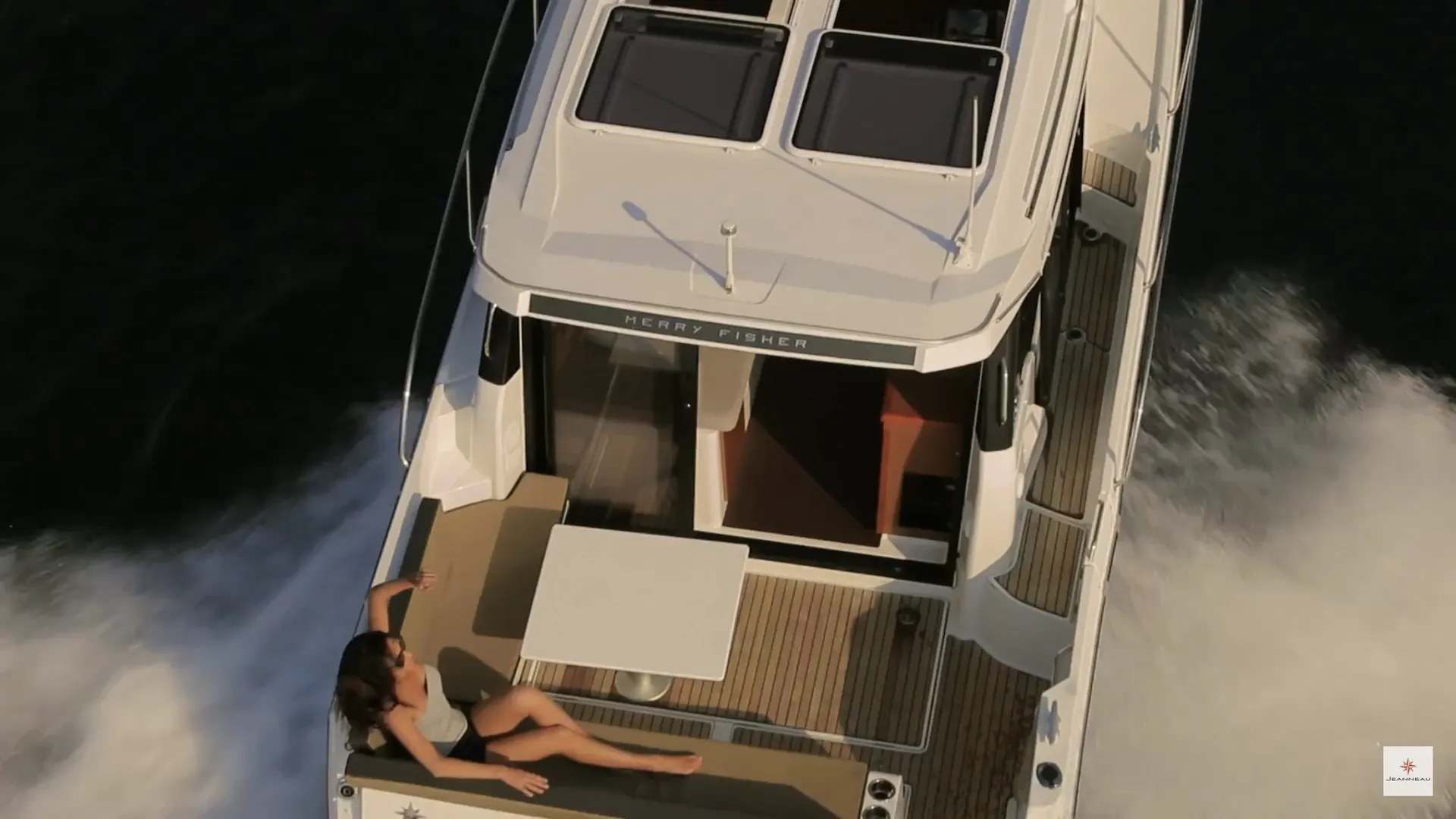 Jeanneau 895 in Edgewater, MD — photo 6