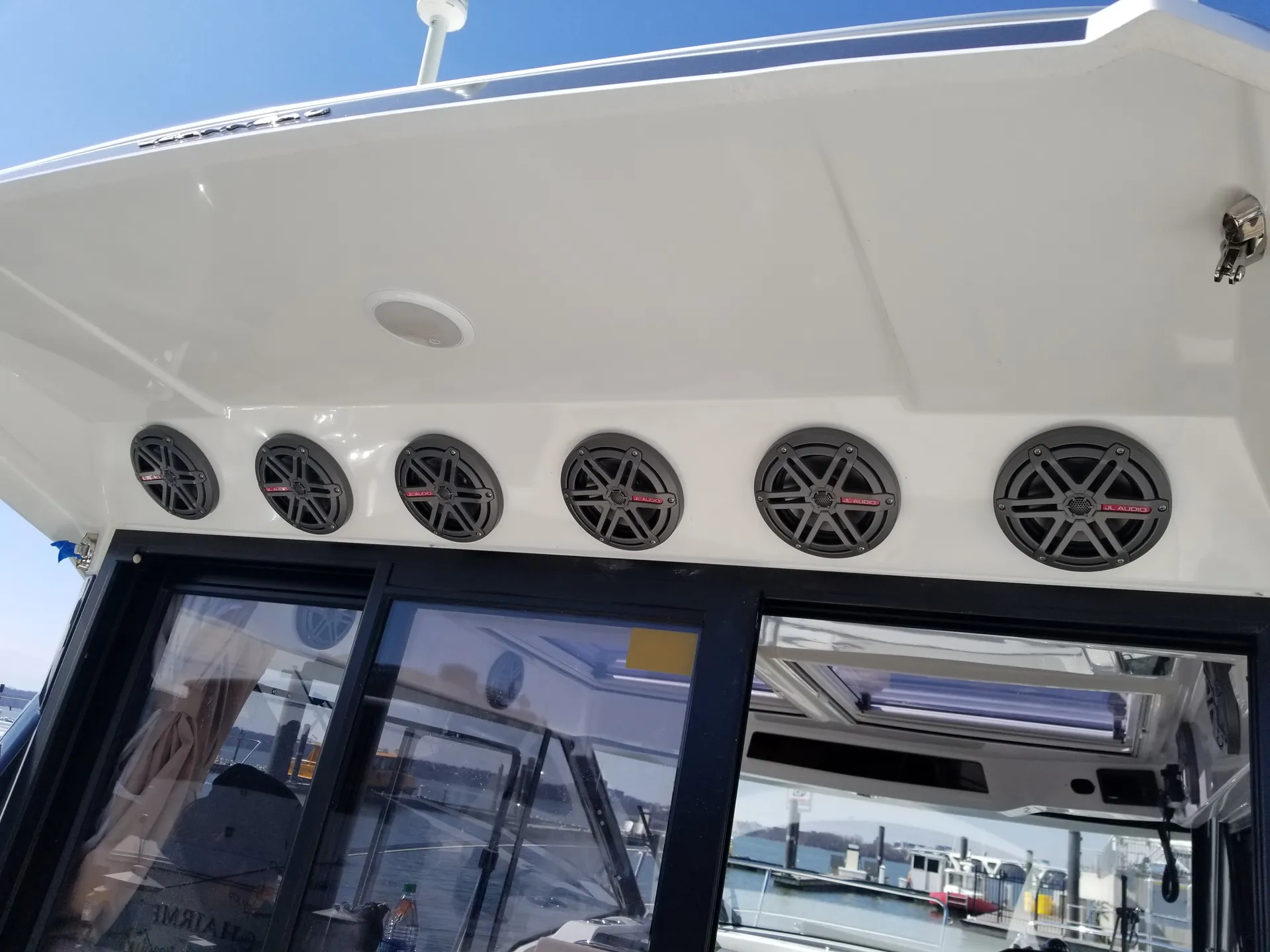 Jeanneau 895 in Edgewater, MD — photo 4