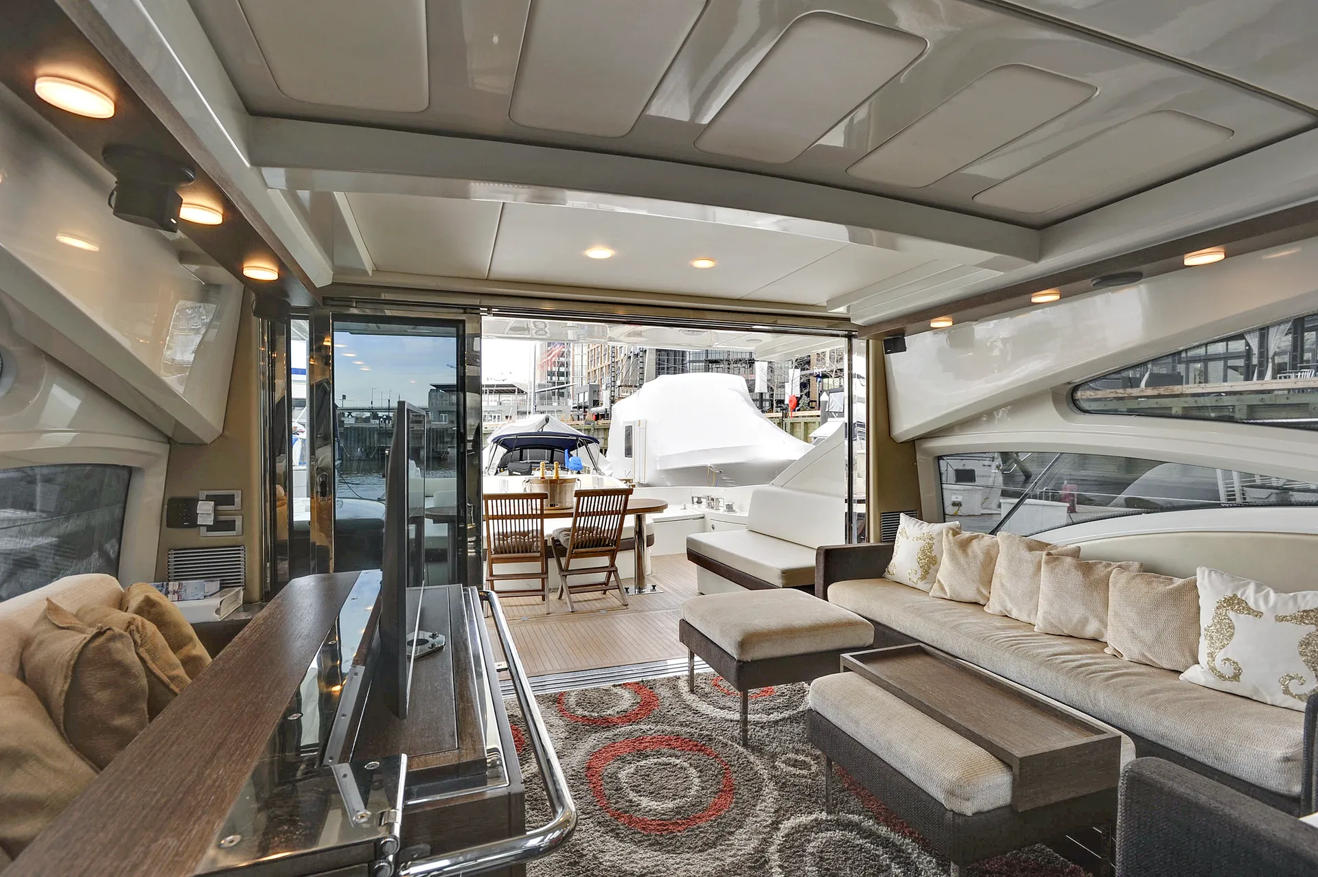 Super Nice Azimut 68S Italian Motor Yacht 