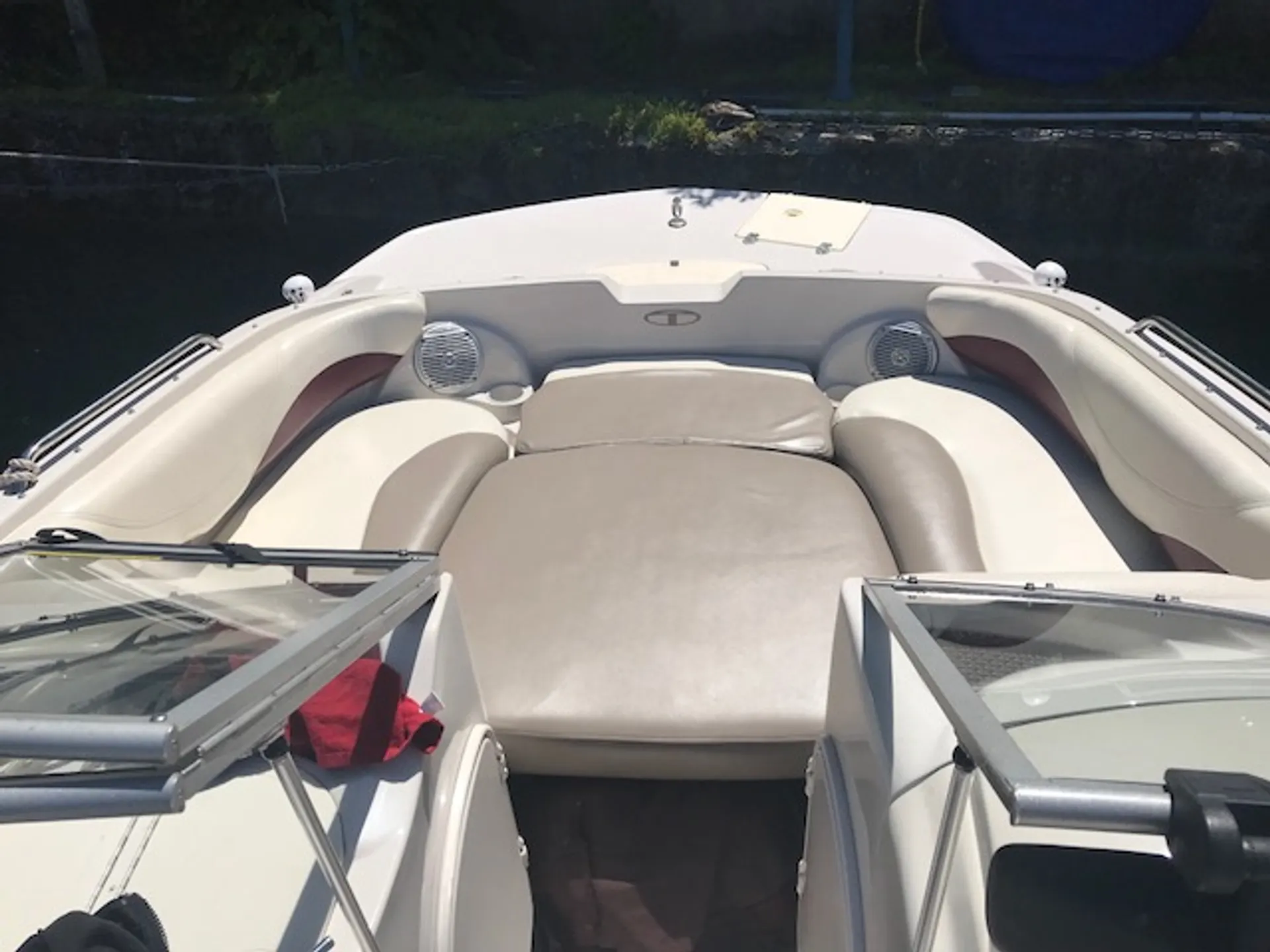 Tahoe Boats 216 Walk Thru in Wilmette, IL — photo 9