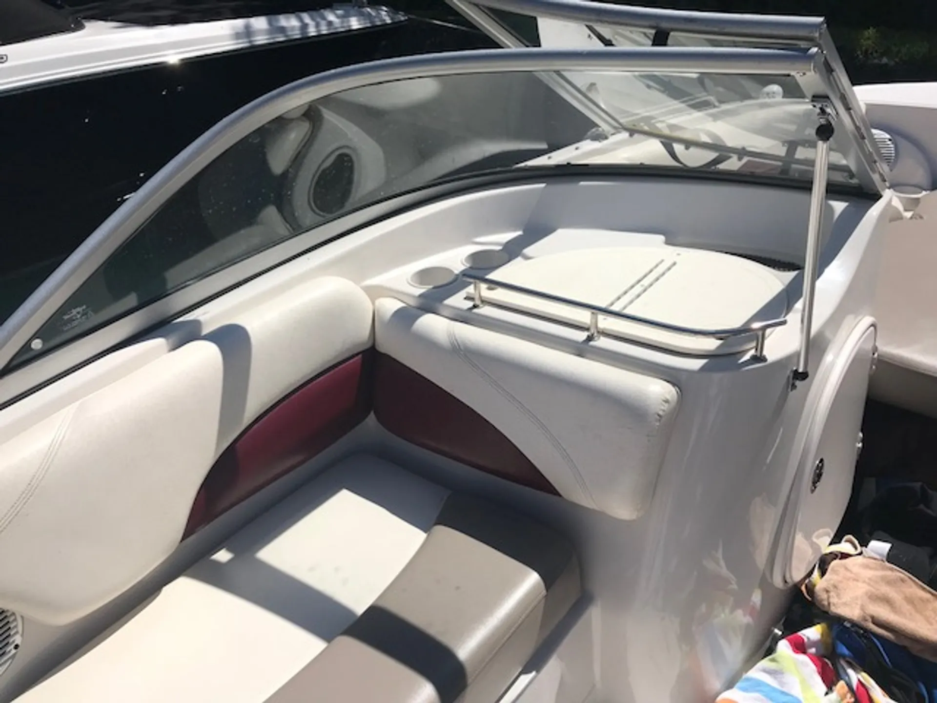 Tahoe Boats 216 Walk Thru in Wilmette, IL — photo 8