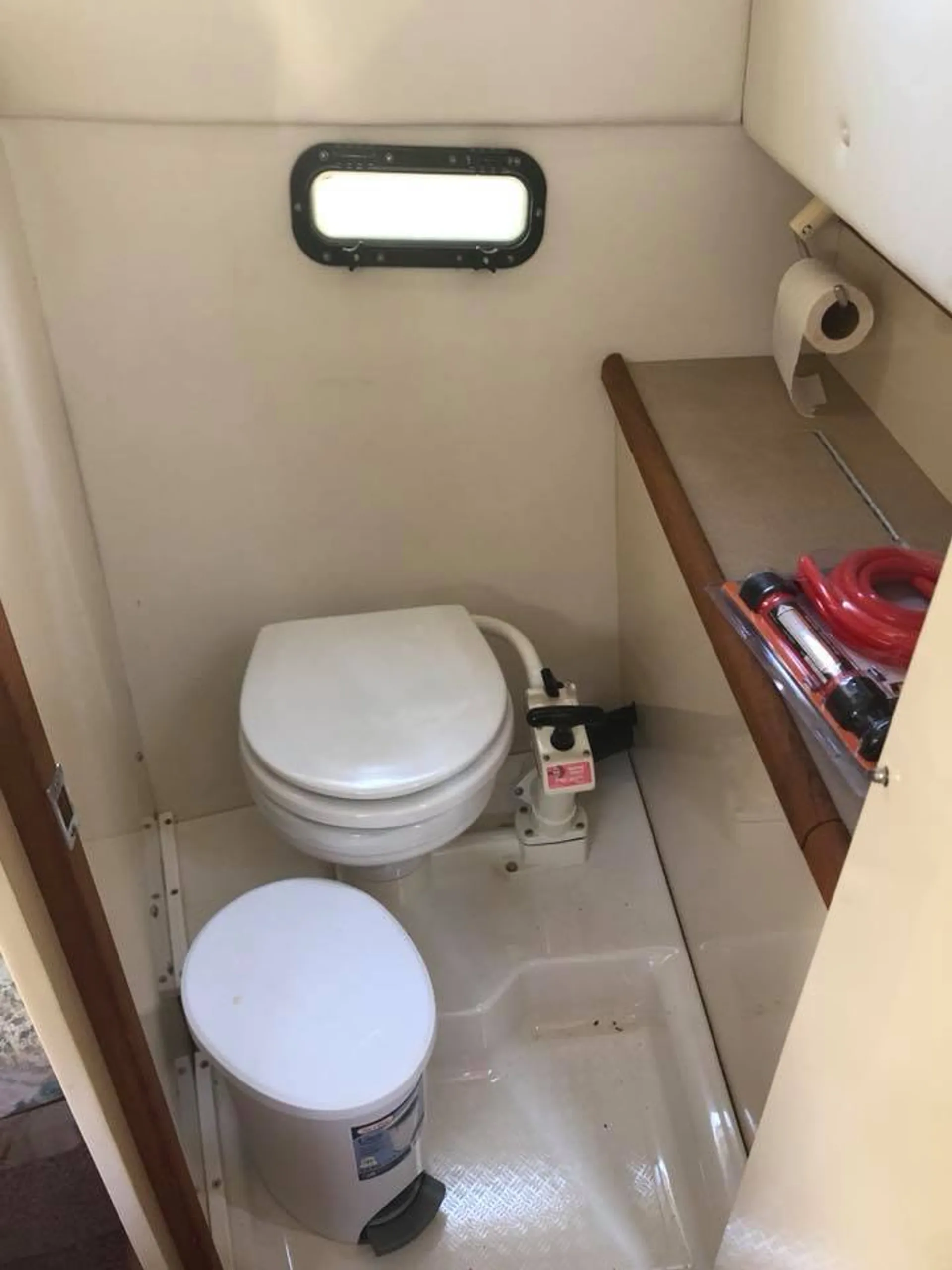 Bayliner 2355 Ciera Sunbridge in Fair Oaks, CA — photo 9