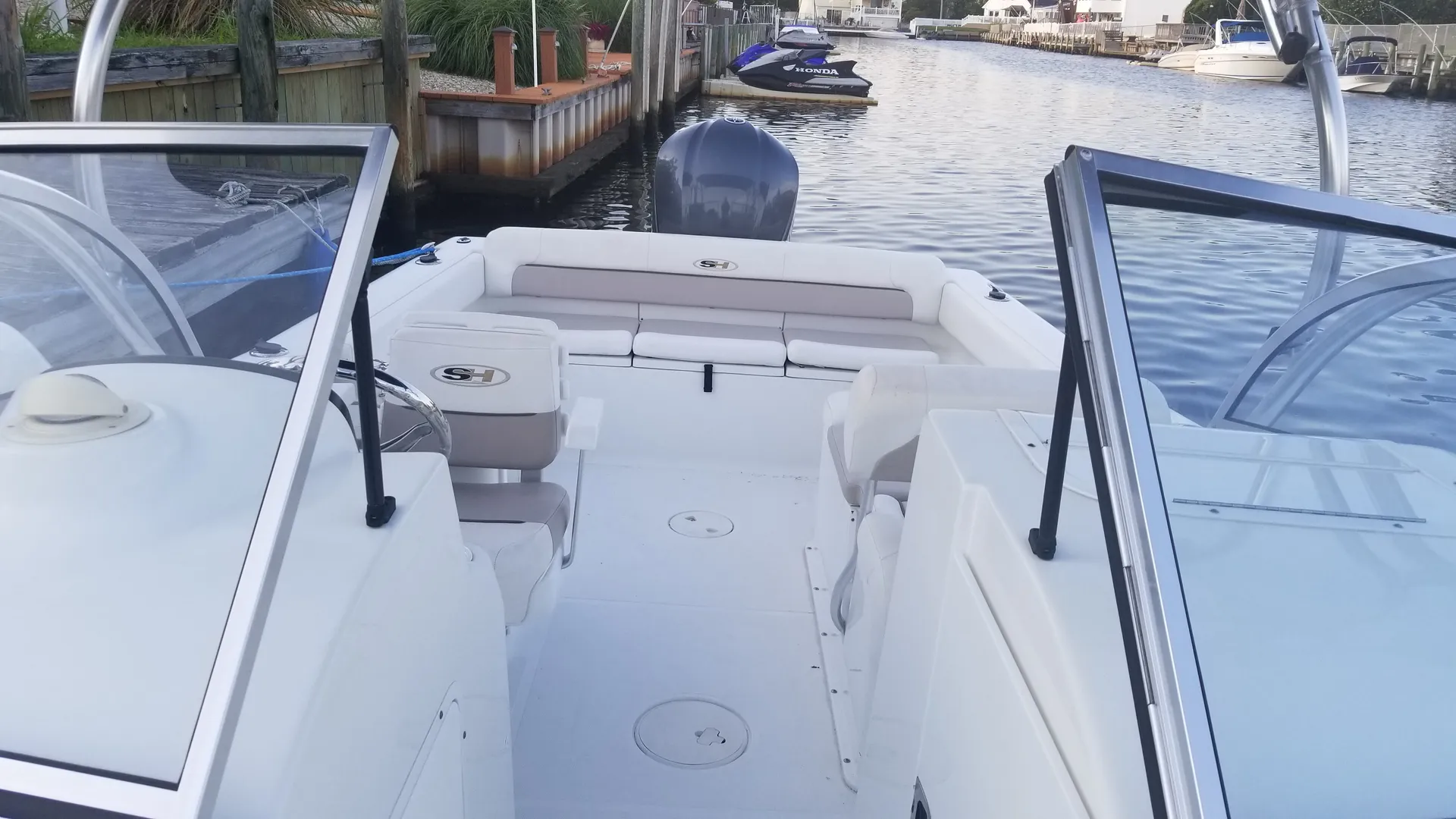 23' Sea Hunt for cruising or fishing in Berkeley Township, NJ!