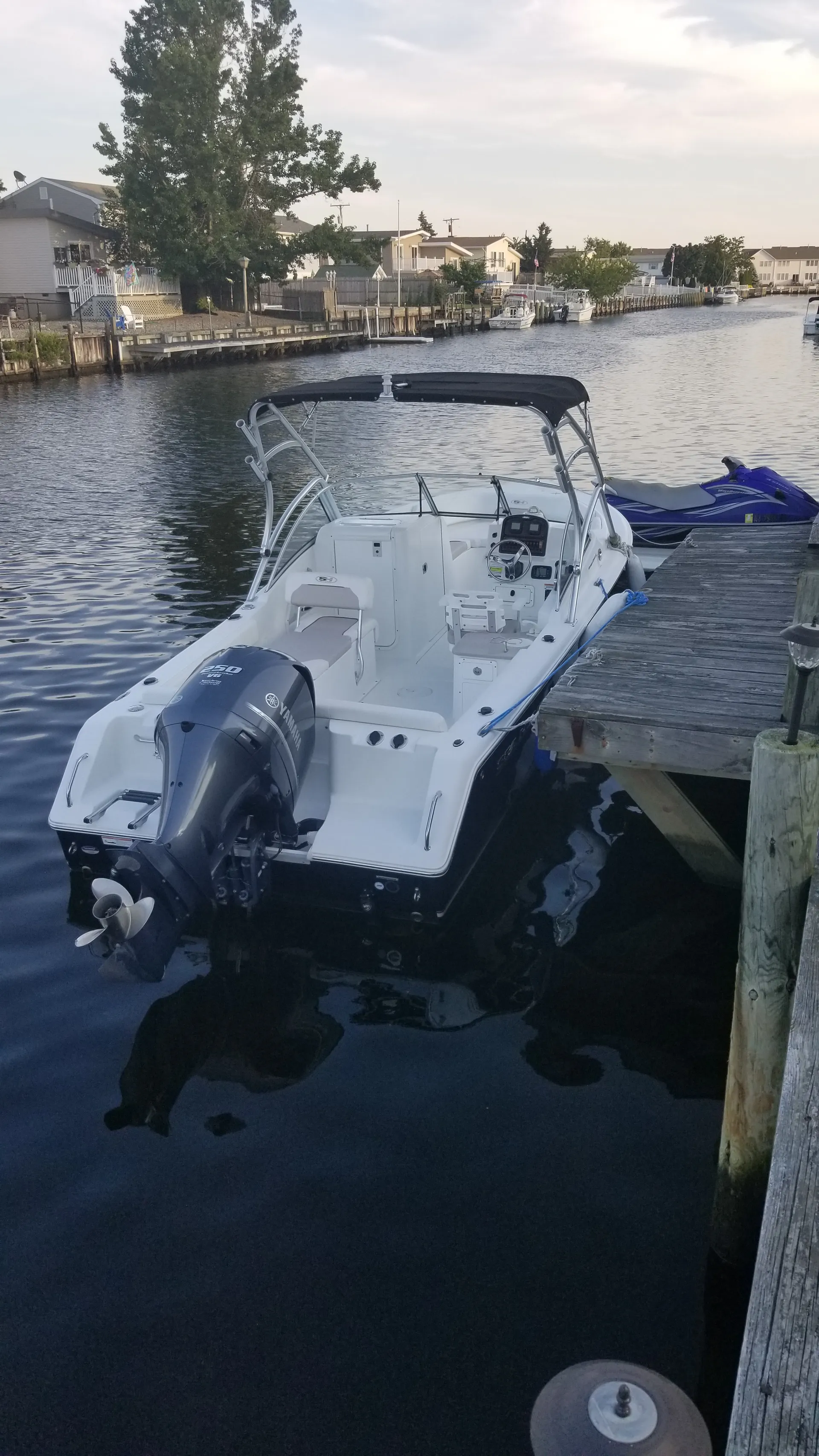 23' Sea Hunt for cruising or fishing in Berkeley Township, NJ!
