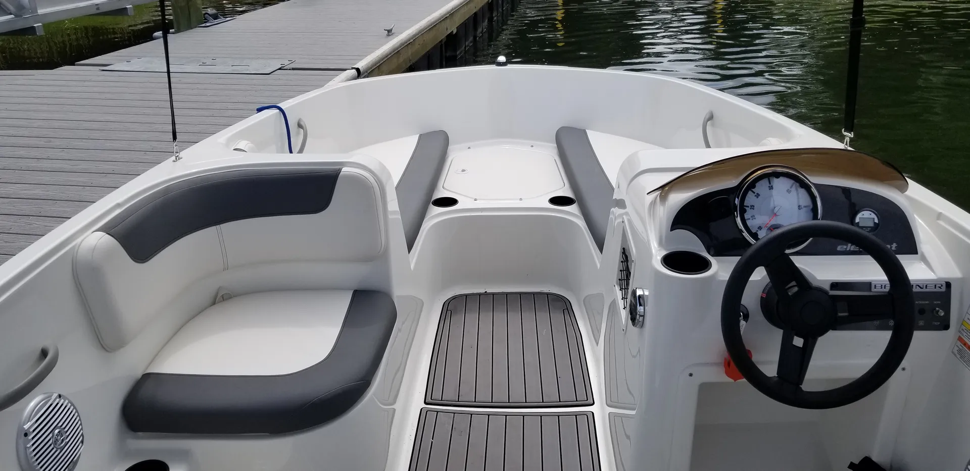 Bayliner Element XL 4-S Mercury  in Cranston, RI — photo 6