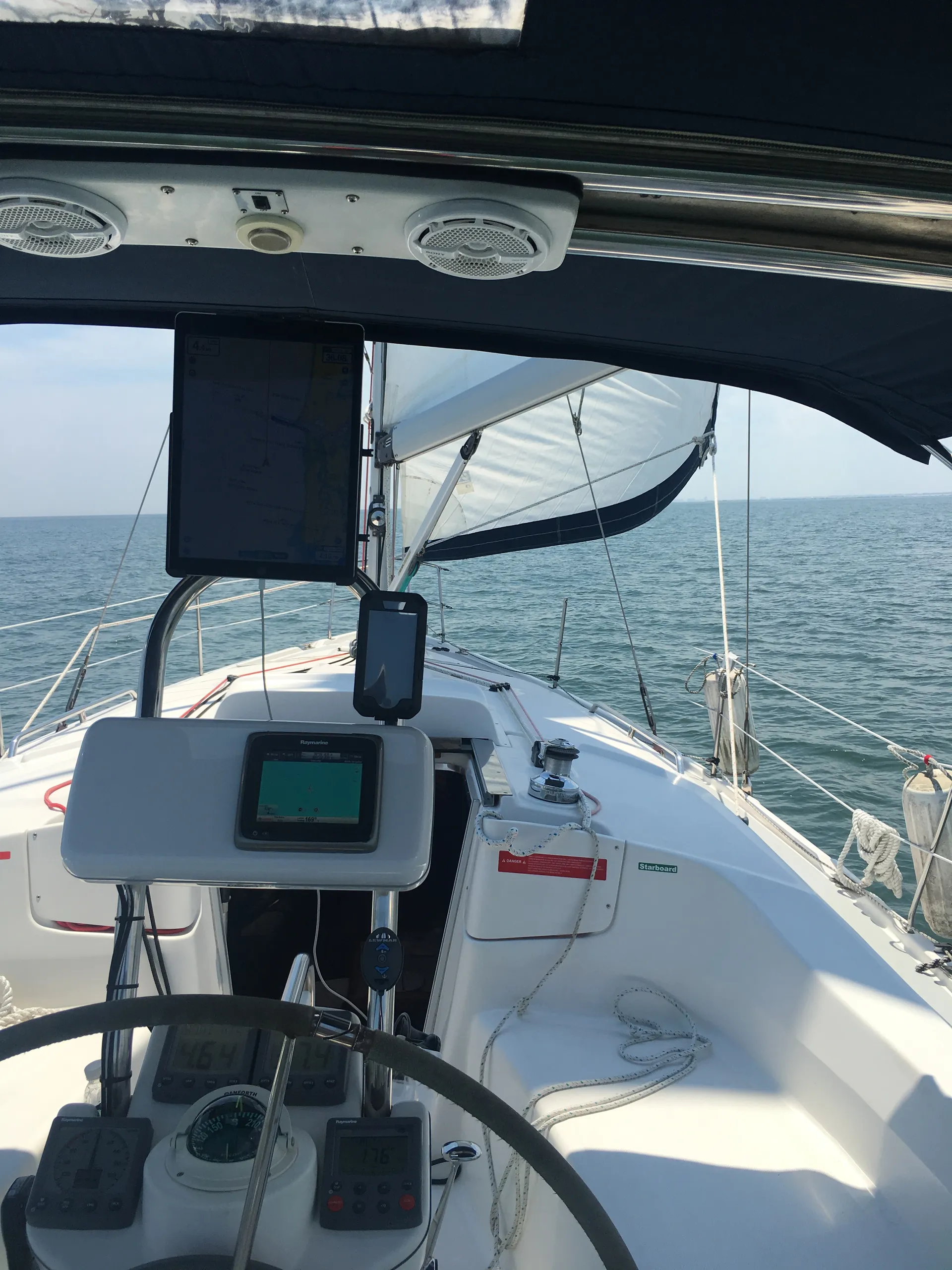 Relaxing Intracoastal Cruises, Ocean Sails and Sailing Instruction 