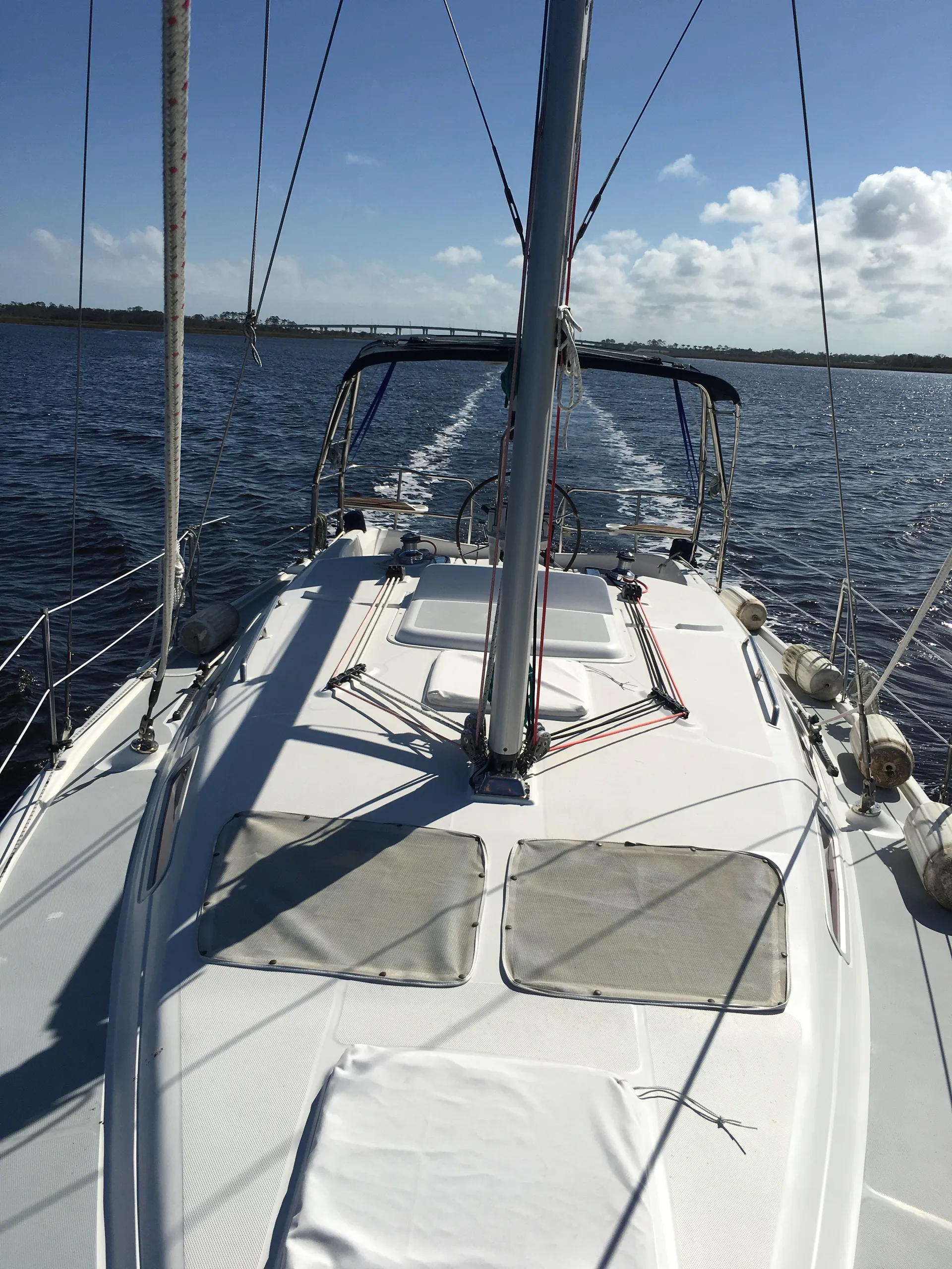 Relaxing Intracoastal Cruises, Ocean Sails and Sailing Instruction 