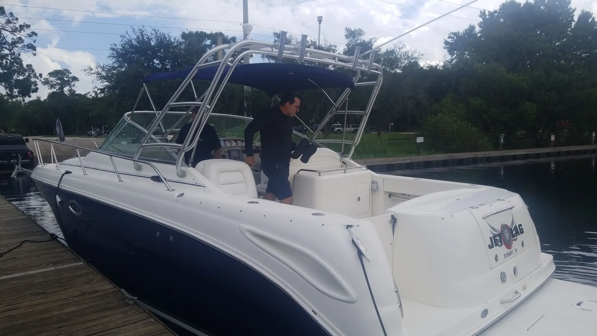 Sea Ray Boats 260 Sundancer in Miami, FL — photo 2
