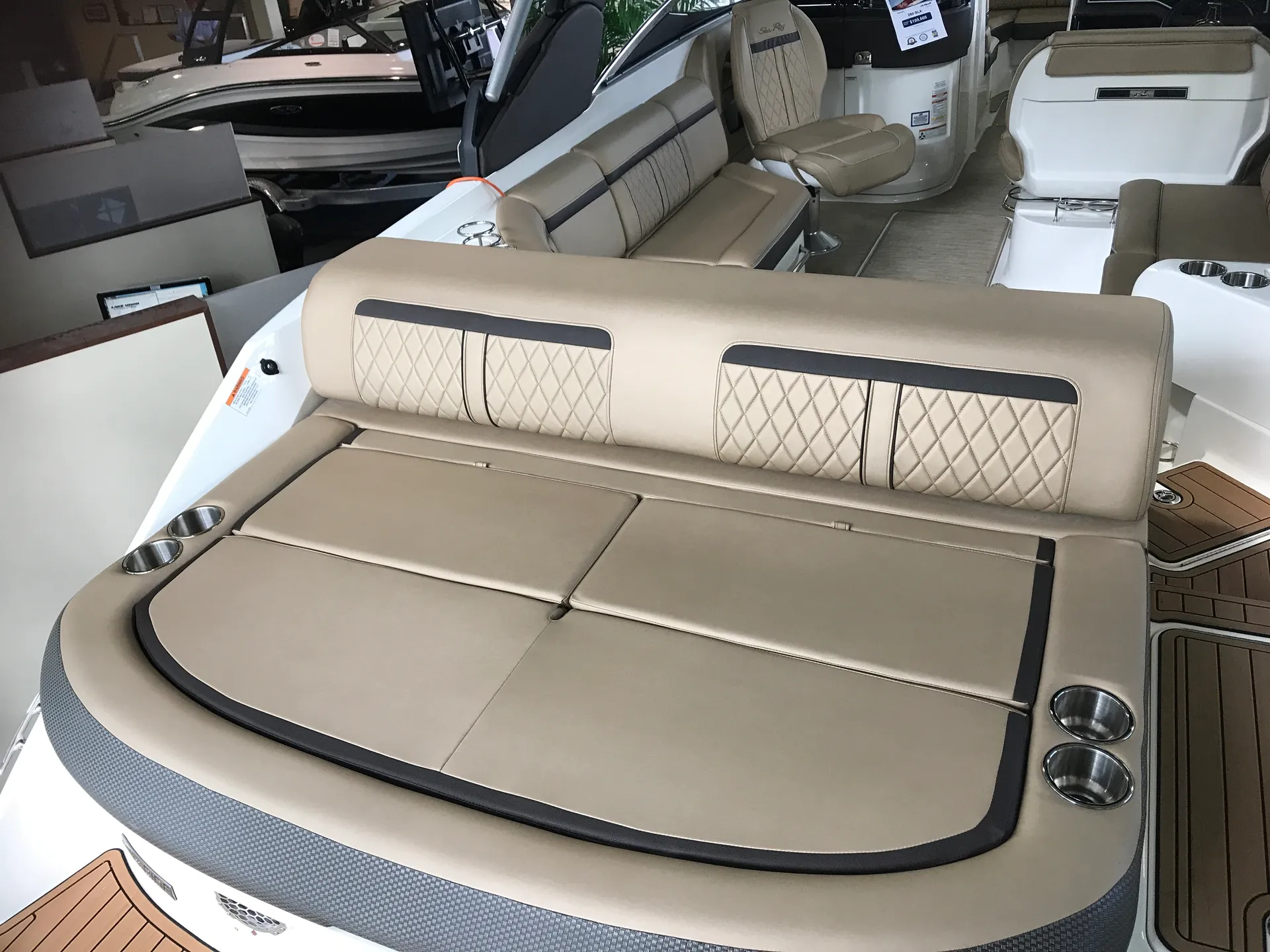 Sea Ray Boats 280 SLX in Bellevue, WA — photo 3