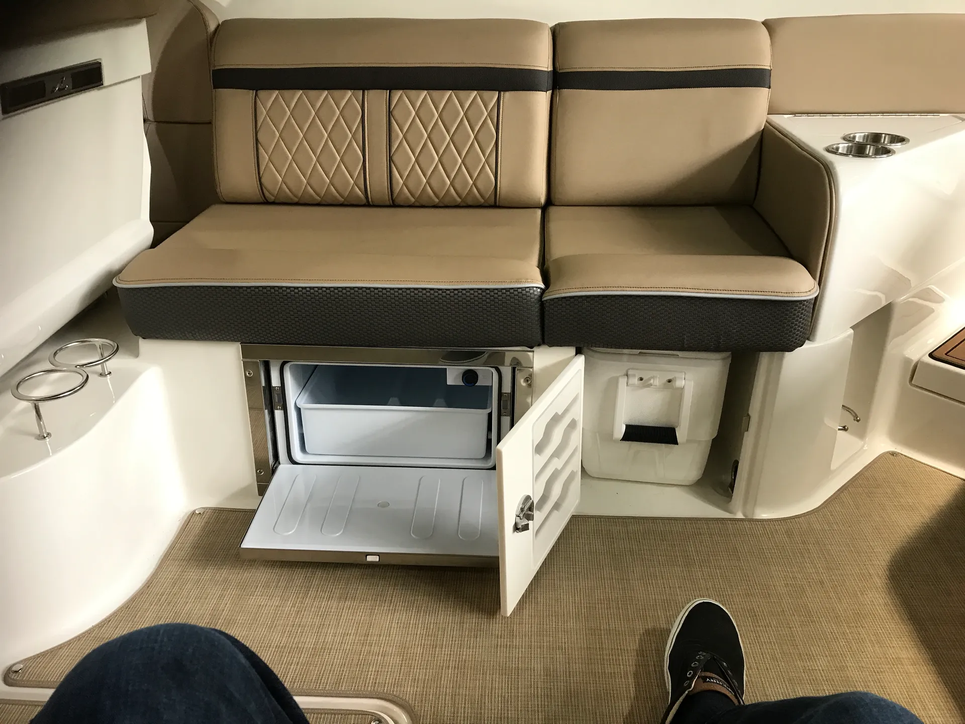 Sea Ray Boats 280 SLX in Bellevue, WA — photo 6