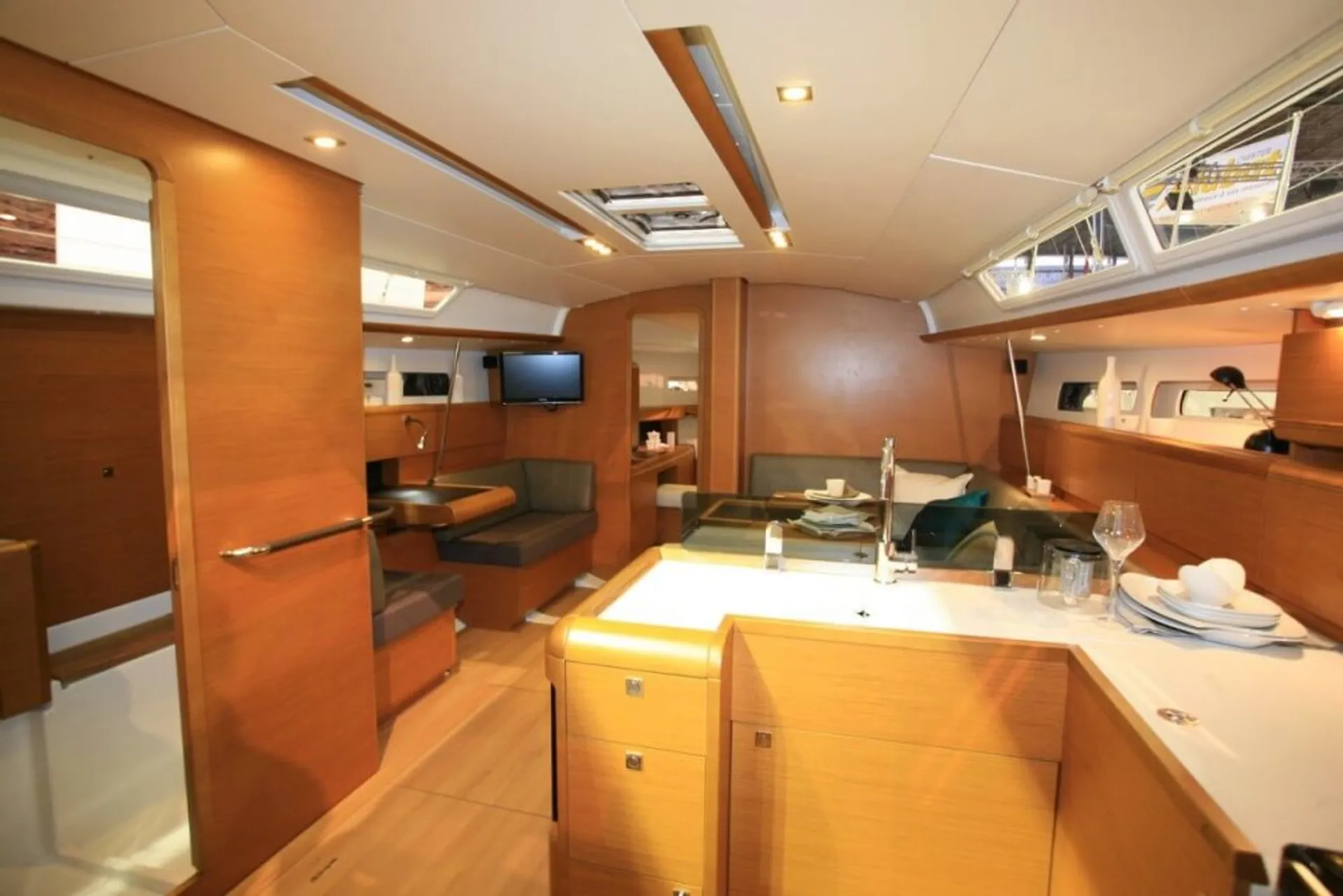 Jeanneau Sailboats Sun Odyssey 449 in Annapolis, MD — photo 5