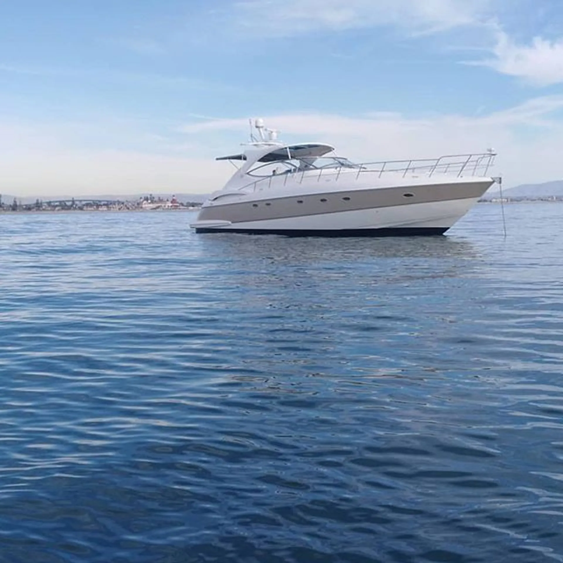 Cruisers Yachts 560 Express in San Diego, CA — photo 2