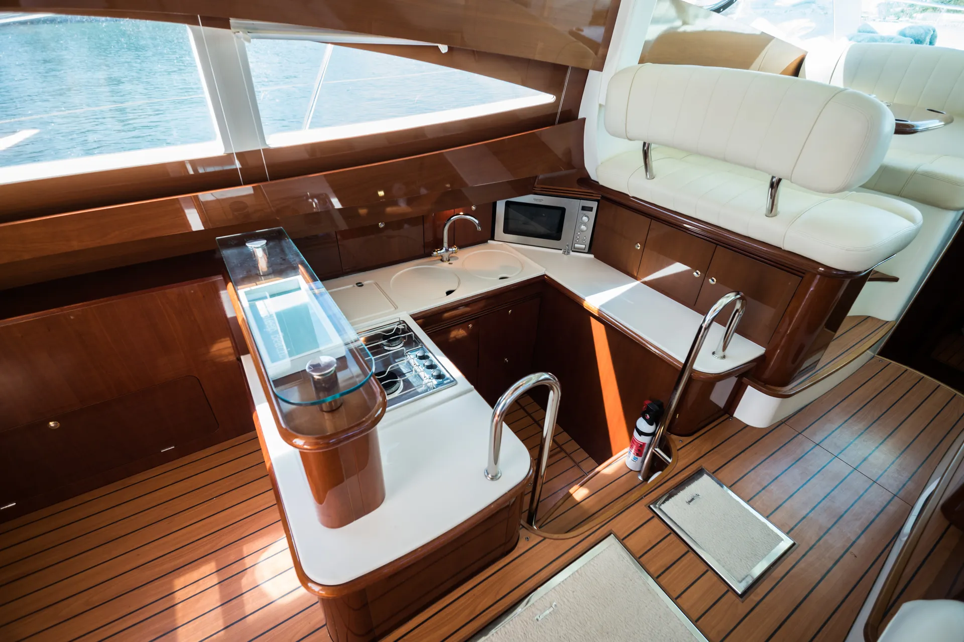 Jeanneau Flybridge Yacht in Miami Beach, FL — photo 9