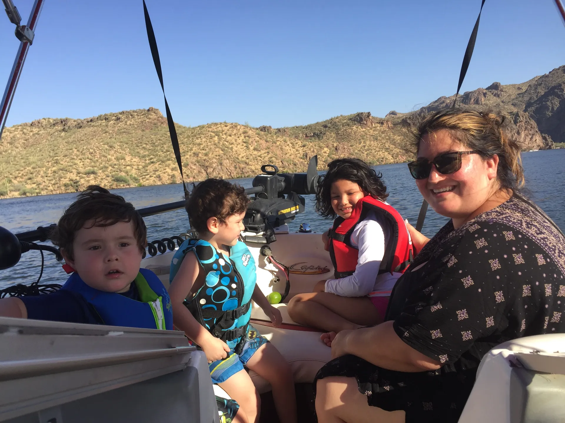 Great wake, tubing, & fishing boat! Free Captain Required 1st Rental