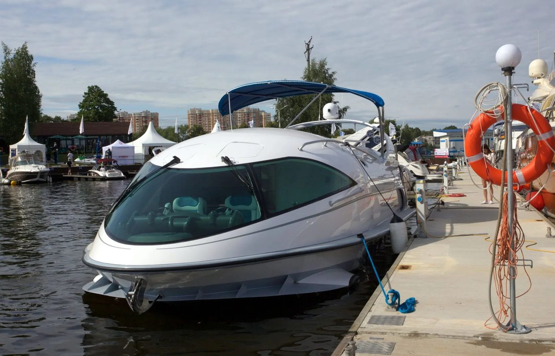 Other Looker 440s in Saint Petersburg, FL — photo 2