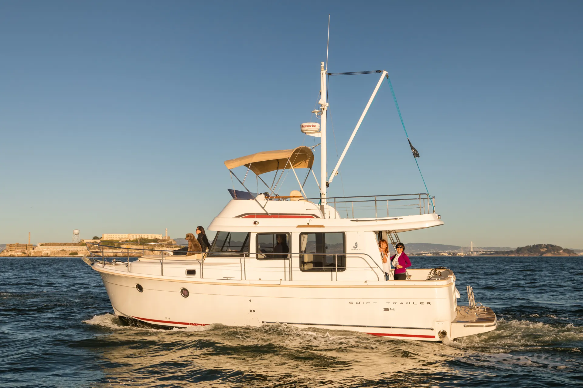 Beneteau USA Swift Trawler 34 in Oakland, CA — photo 2