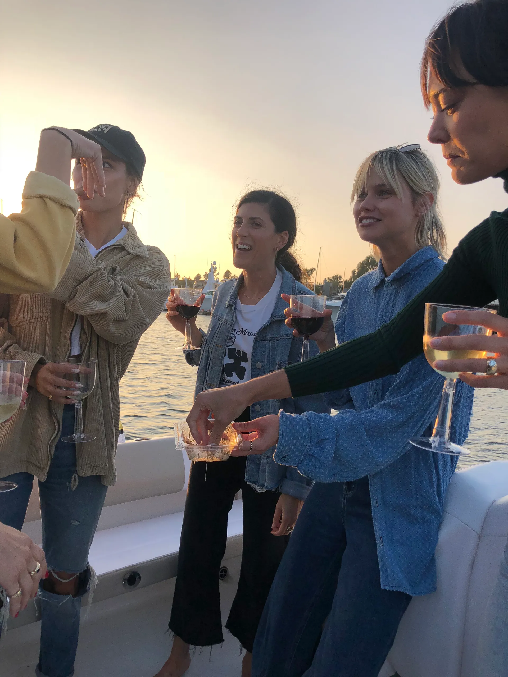 Robalo 227 DC w/F250XCA in Los Angeles, CA — photo 9