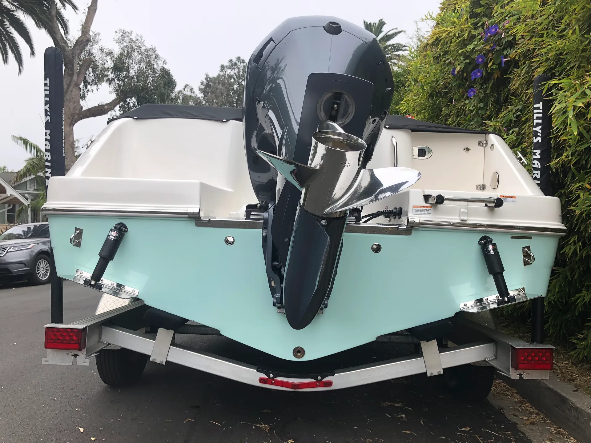 Robalo 227 DC w/F250XCA in Los Angeles, CA — photo 5
