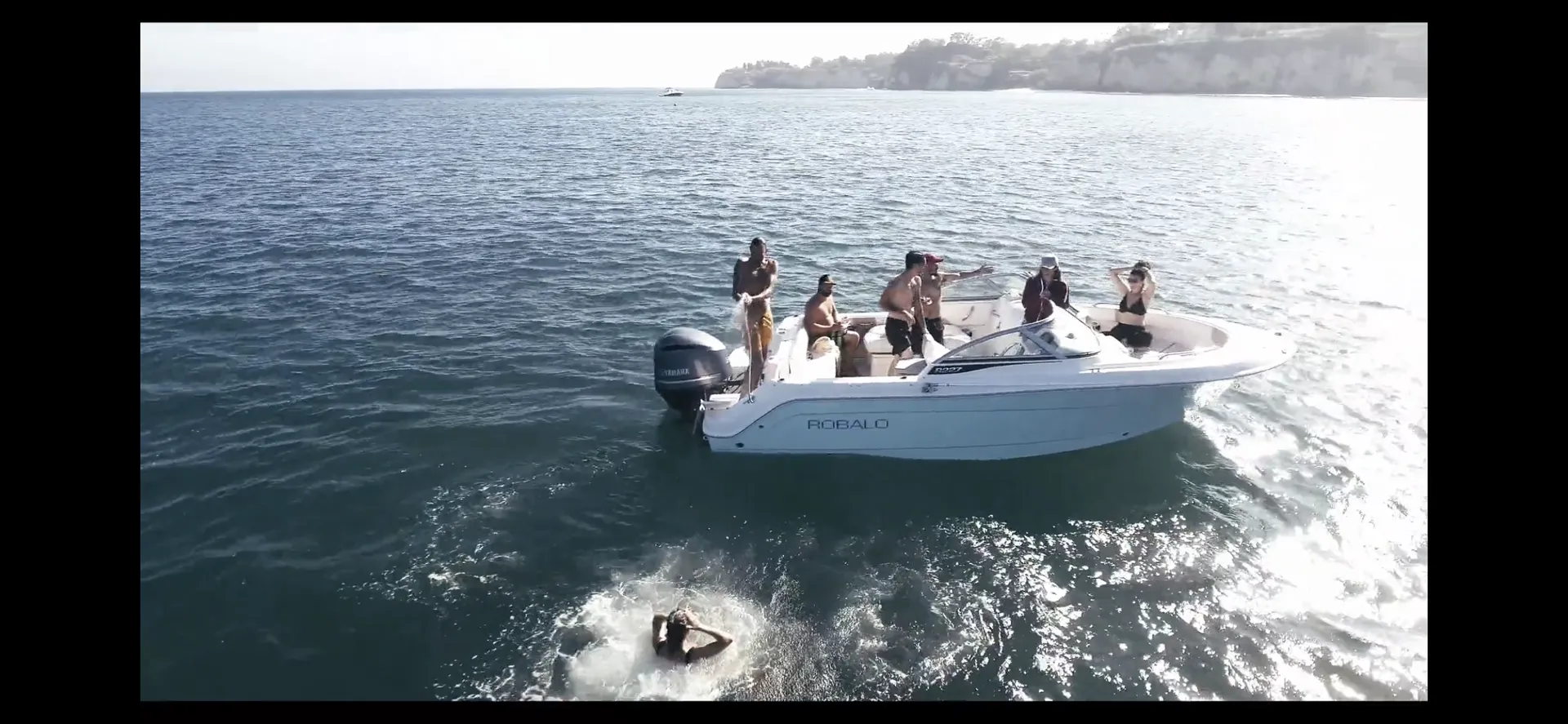 Robalo 227 DC w/F250XCA in Los Angeles, CA — photo 6