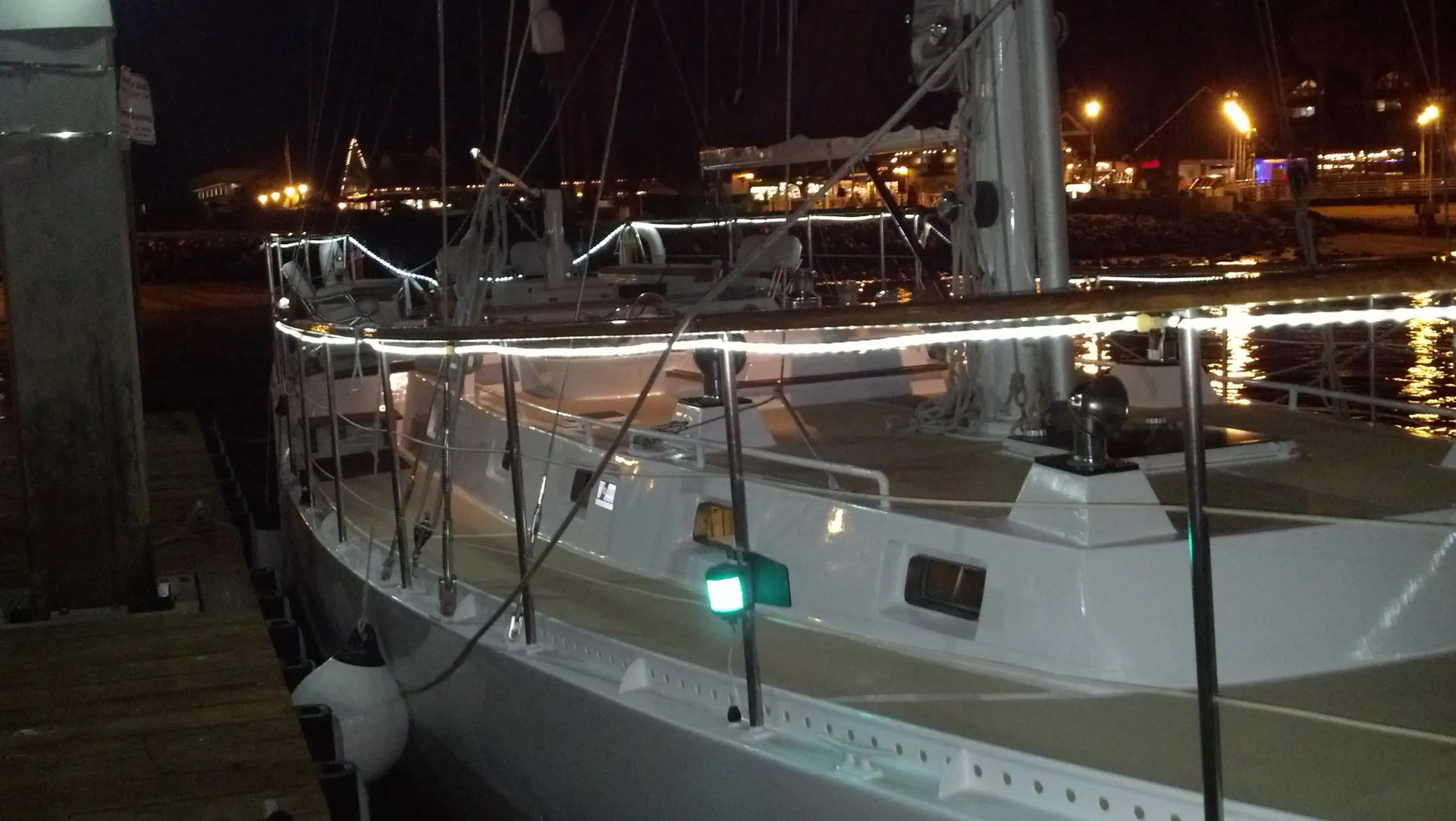 Large Beautiful Yacht - Up to 27 Guests