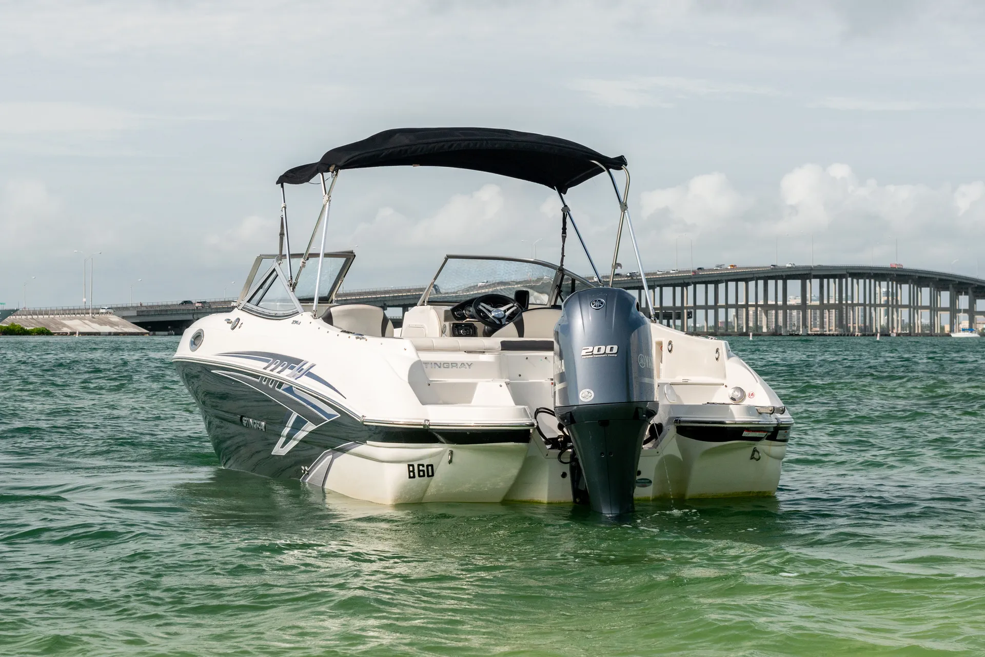 Stingray Boats 234LR w/150 4-S Mercury in Key Biscayne, FL — photo 4