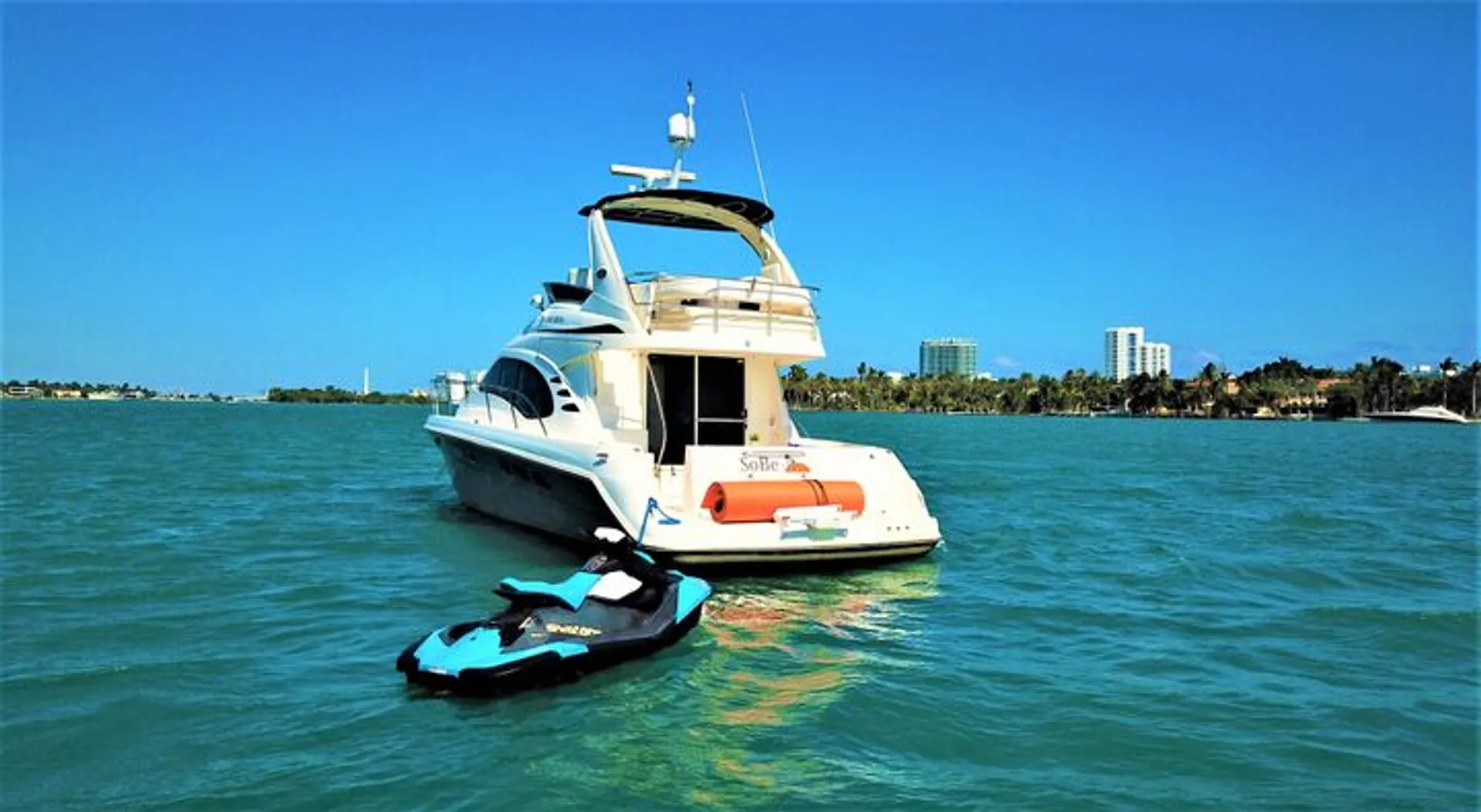 Sea Ray Boats 44 Sedan Bridge in Miami Beach, FL — photo 3