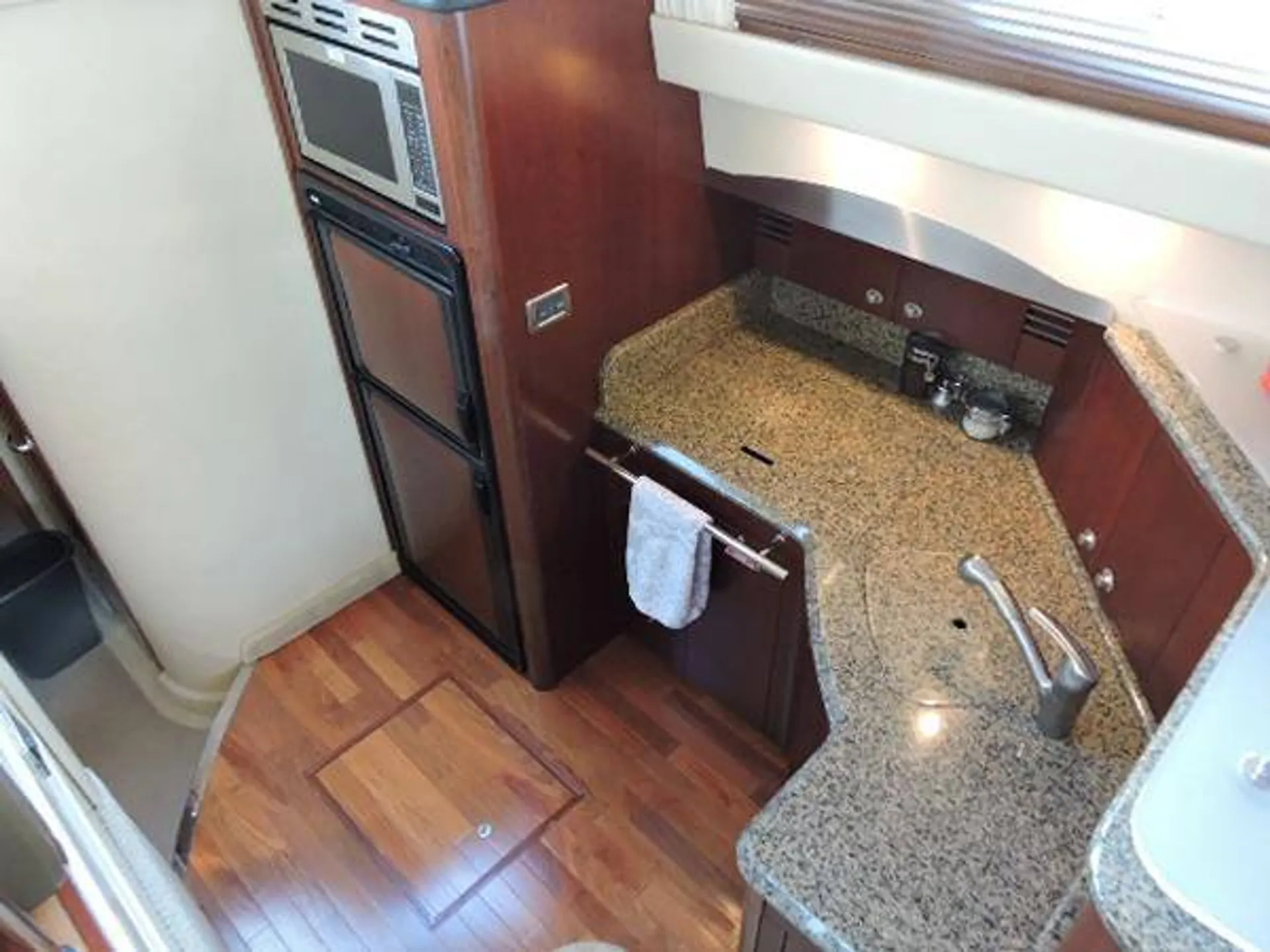 Sea Ray Boats 44 Sedan Bridge in Miami Beach, FL — photo 7