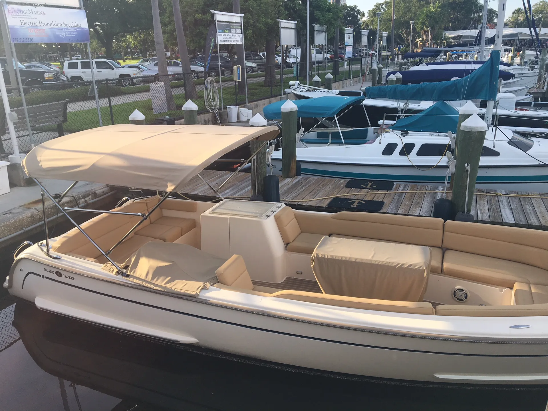 Island Packet Yachts Launch 24 in Saint Petersburg, FL — photo 2