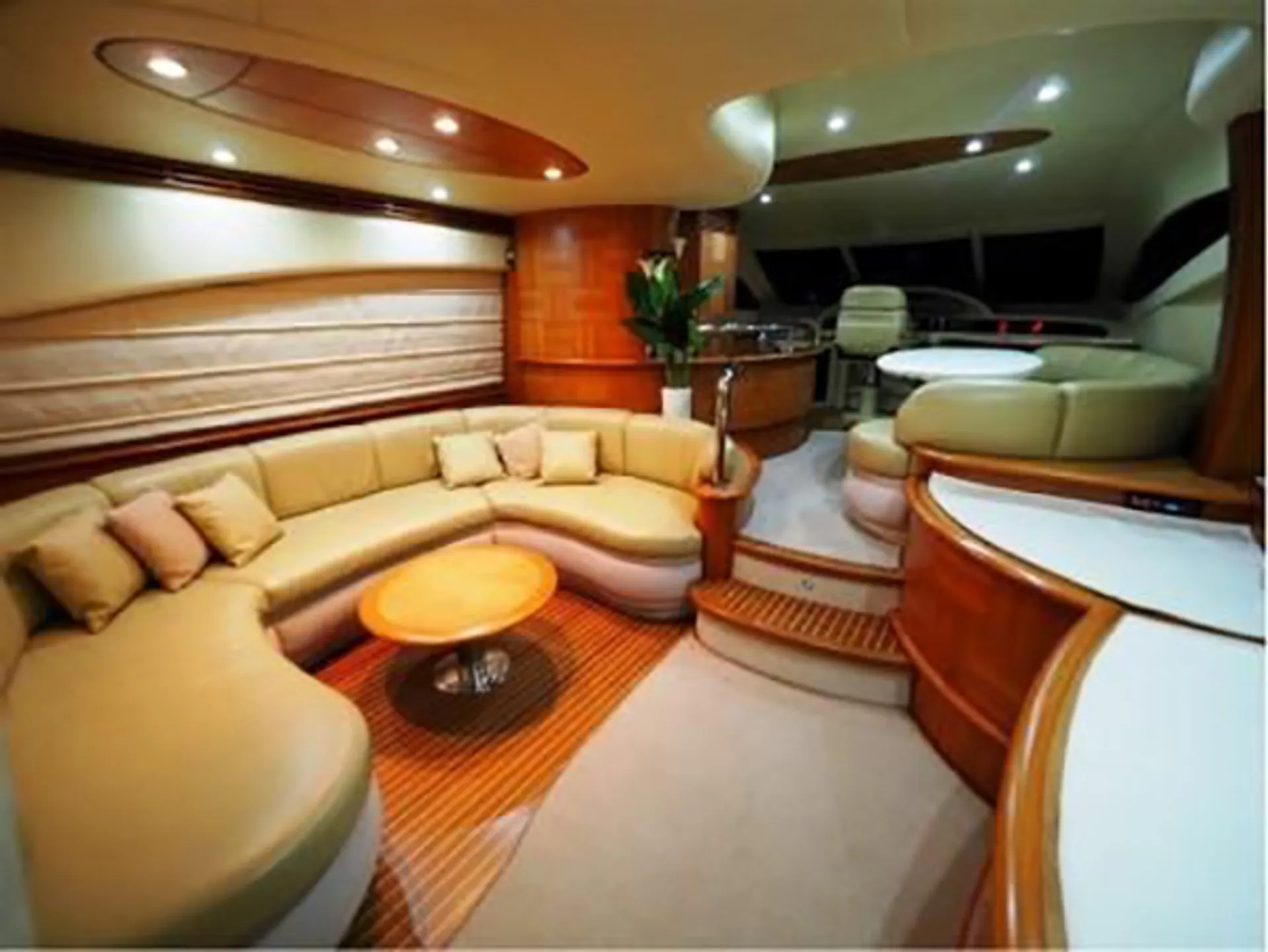 Azimut Yachts 62 in Pietra ligure, Liguria — photo 8