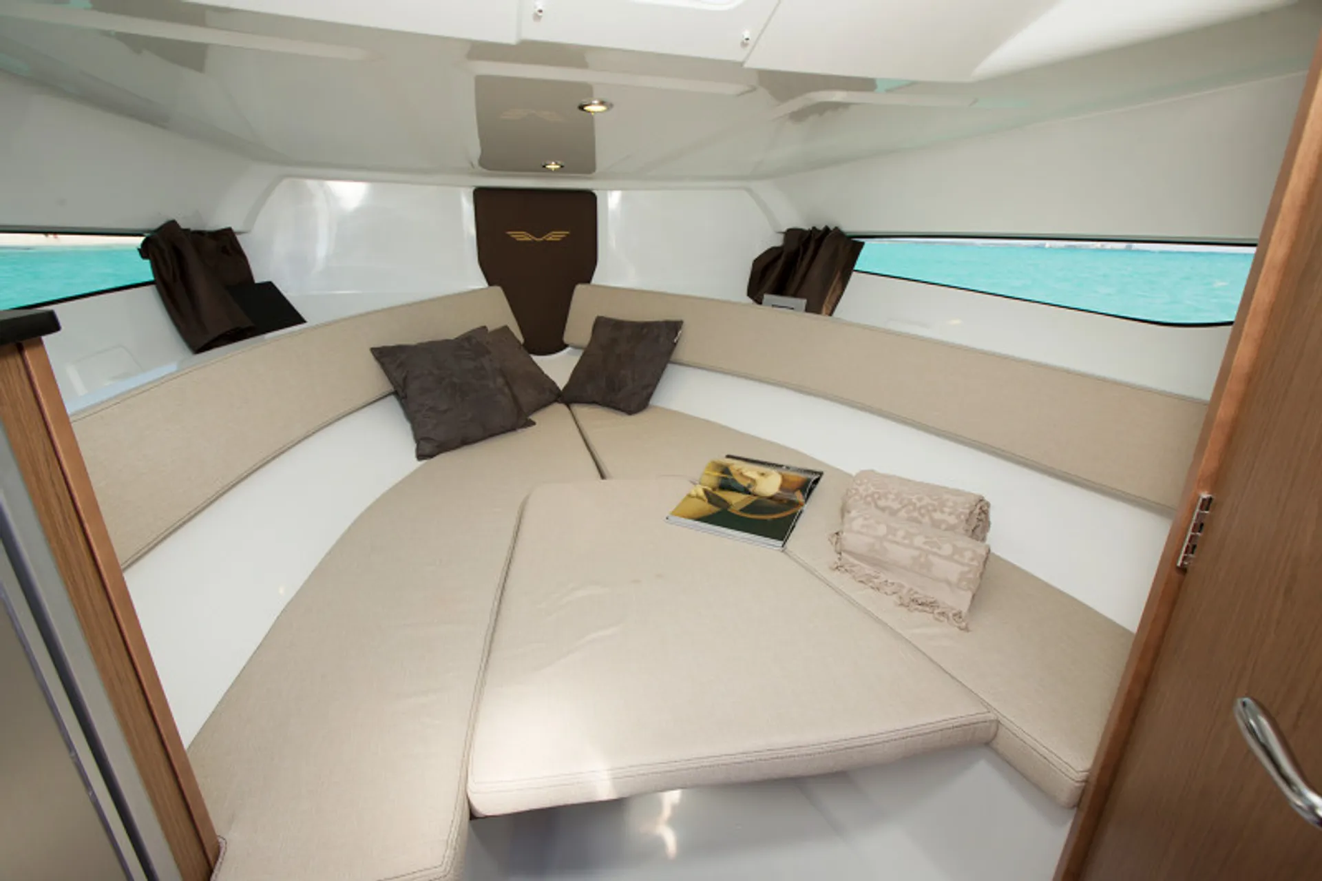 Beneteau USA Flyer 7.7 Sundeck in Općina Trogir, Splitsko-dalmatinska županija — photo 7