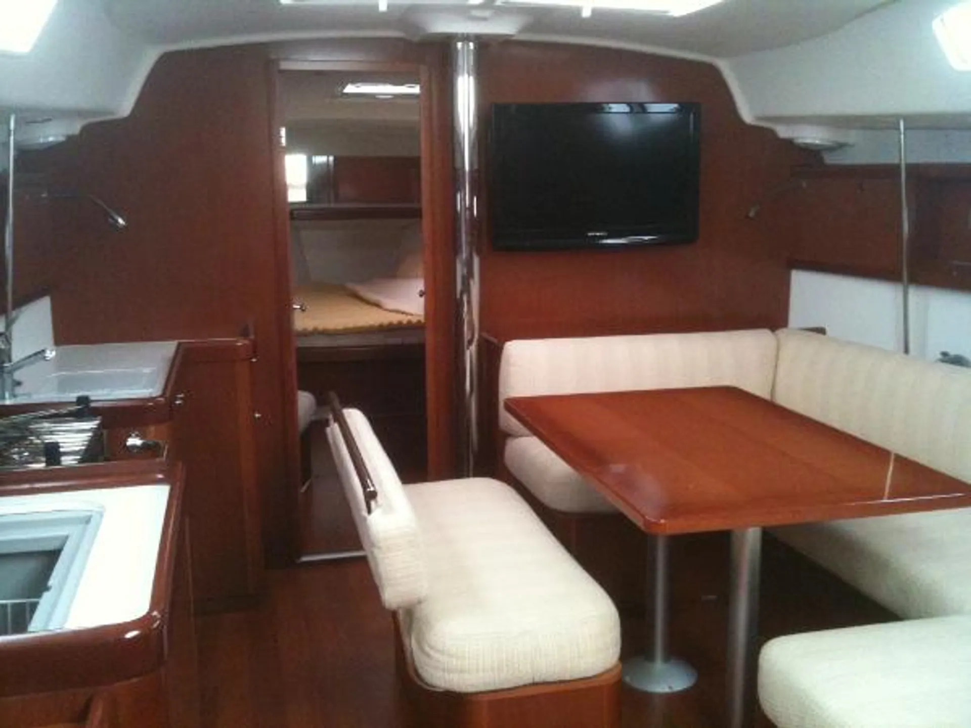 Beneteau USA Beneteau 43 in Rock Hall, MD — photo 2