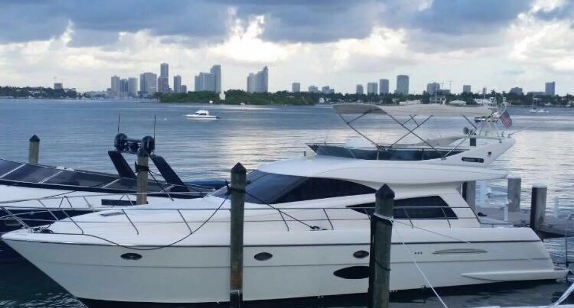 Uniessee Fly Bridge in Miami, FL — photo 2