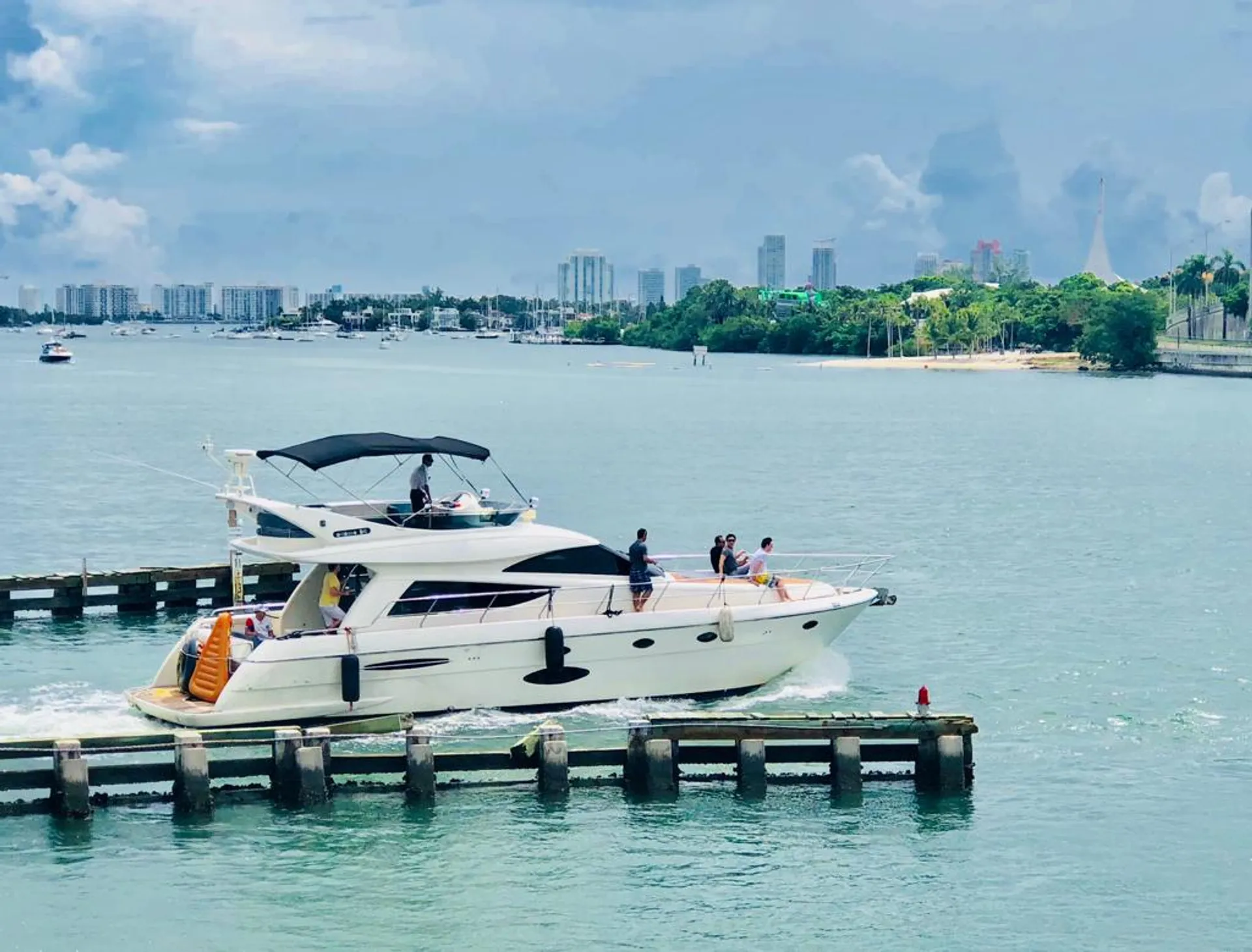 Uniessee Fly Bridge in Miami, FL — photo 3