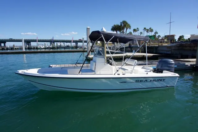 Rent a Sea Hunt Boats center console in Saint Petersburg, FL near me